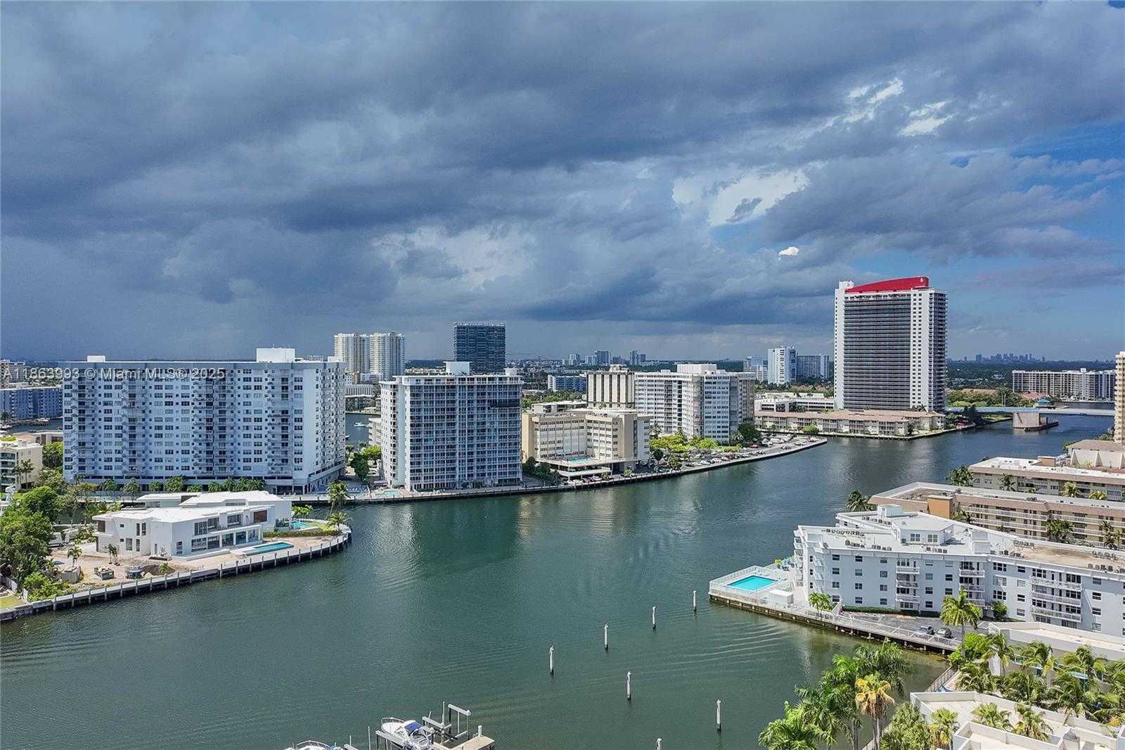 Small Image of 1965 SOUTH OCEAN DR #17A, Hallandale Beach Number 3
