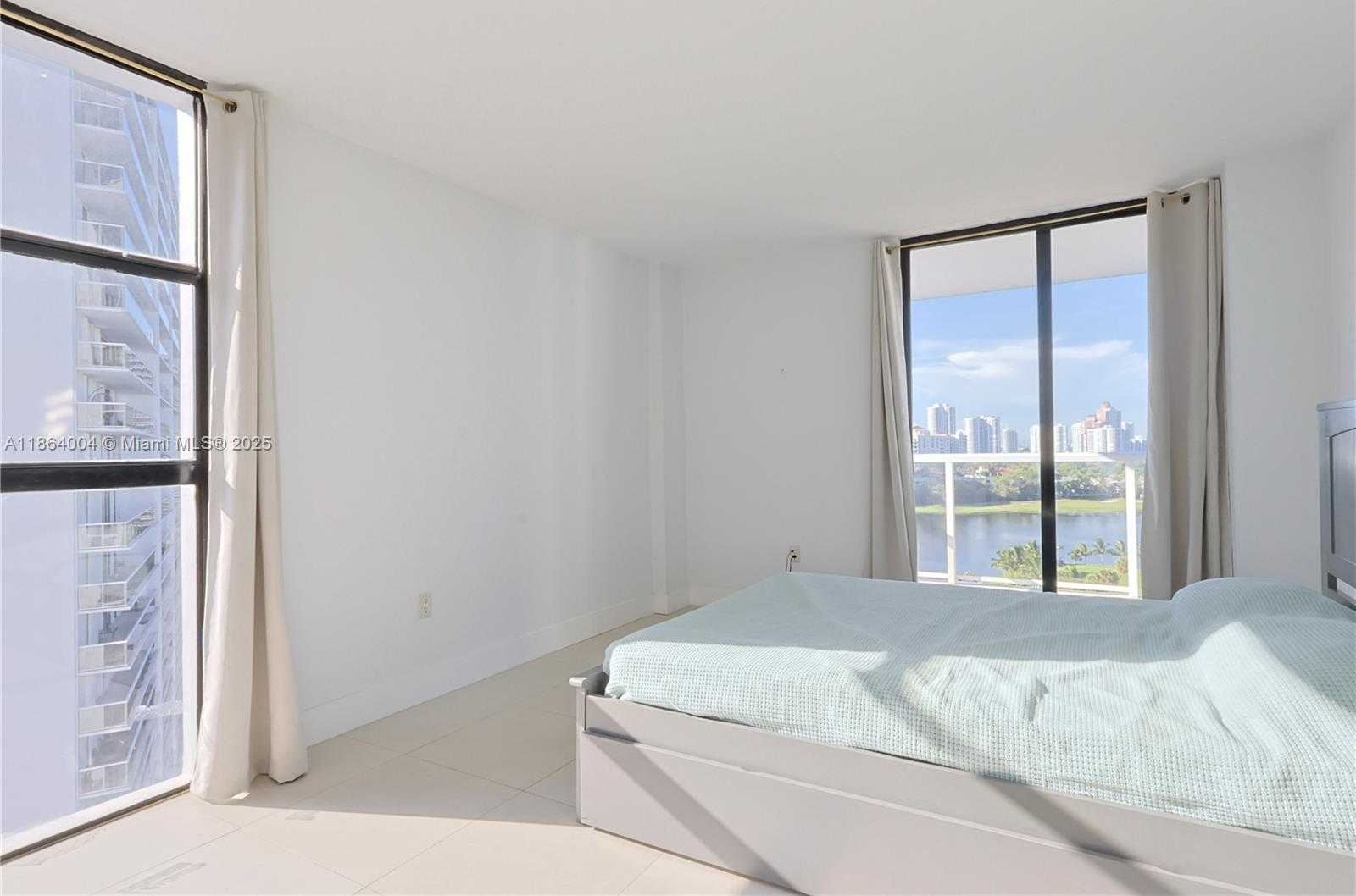 Small Image of 3701 NORTH COUNTRY CLUB DR #1504, Aventura Number 13