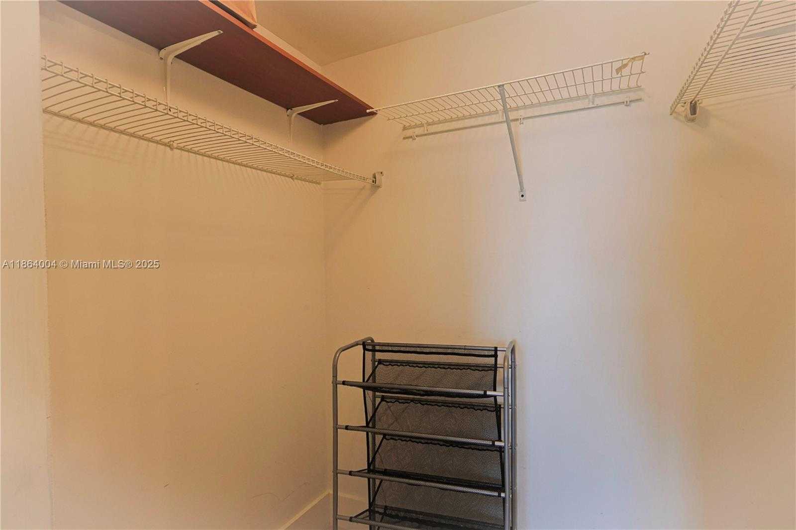 Small Image of 3701 NORTH COUNTRY CLUB DR #1504, Aventura Number 20
