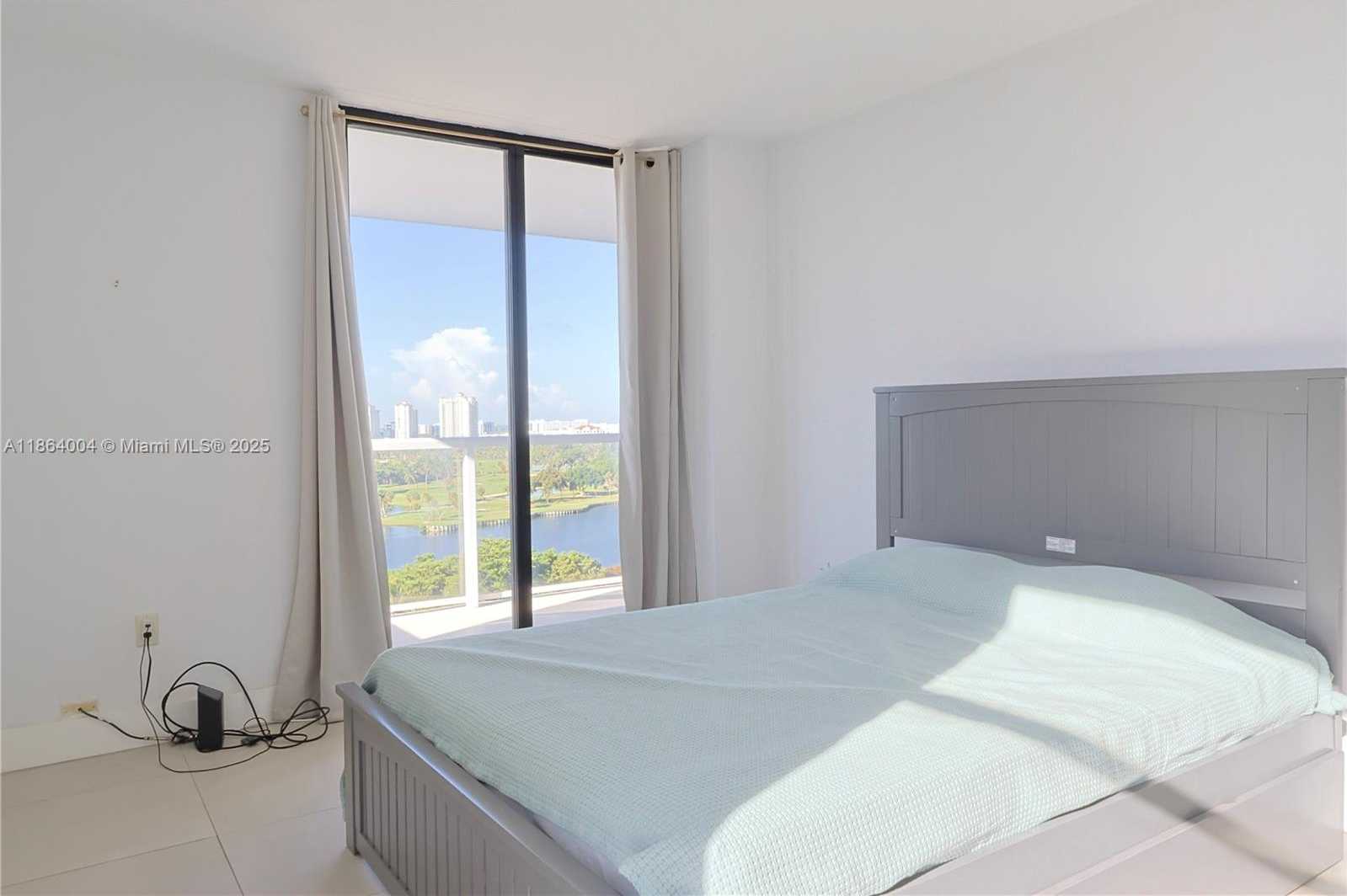 Small Image of 3701 NORTH COUNTRY CLUB DR #1504, Aventura Number 21