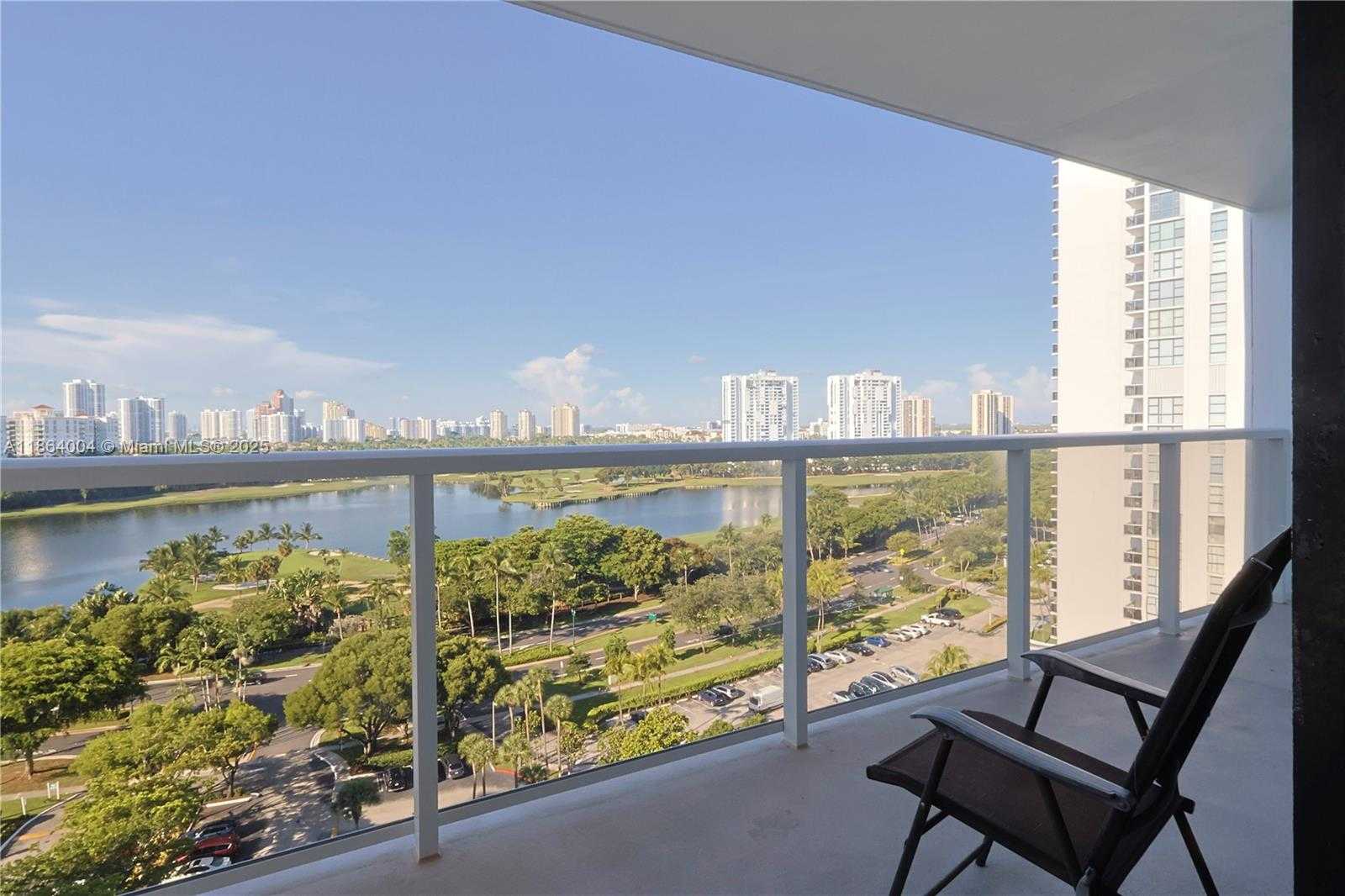 Small Image of 3701 NORTH COUNTRY CLUB DR #1504, Aventura Number 5