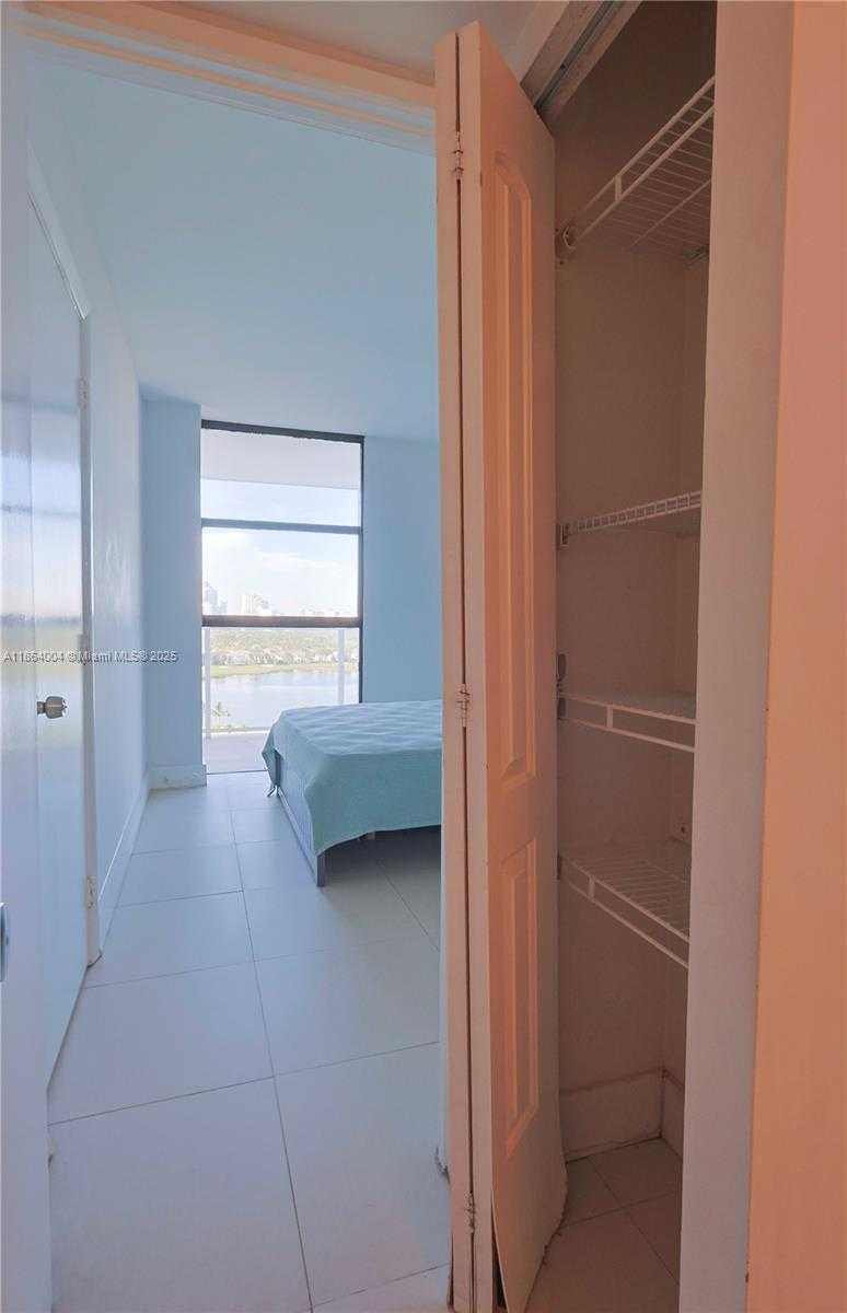 Small Image of 3701 NORTH COUNTRY CLUB DR #1504, Aventura Number 9