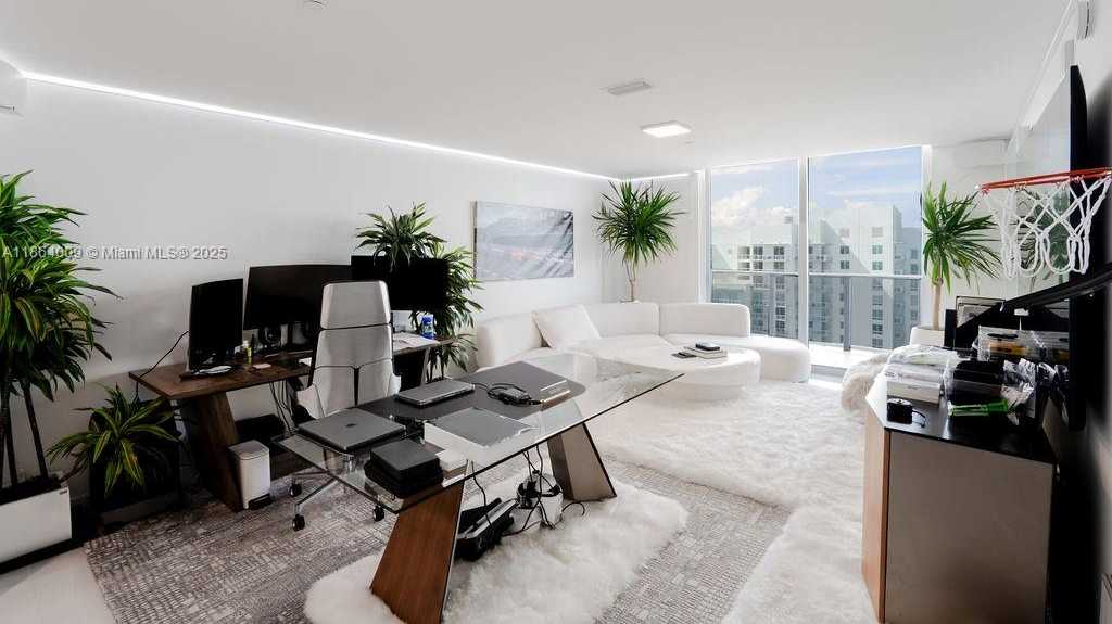 Small Image of 488 NORTH EAST 18TH ST #PH15, Miami Number 26