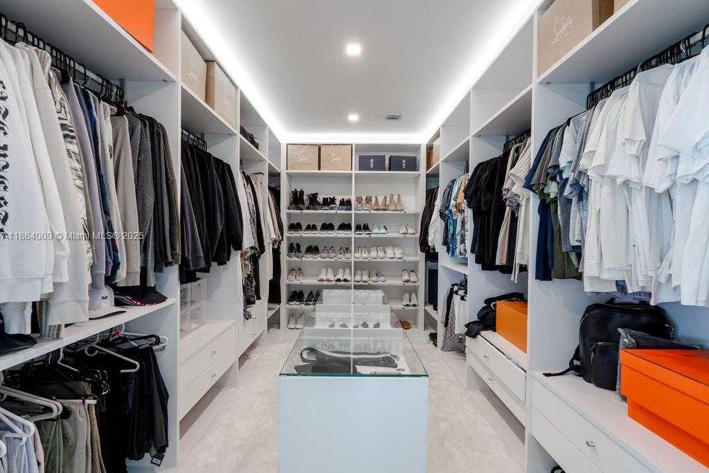 Small Image of 488 NORTH EAST 18TH ST #PH15, Miami Number 27