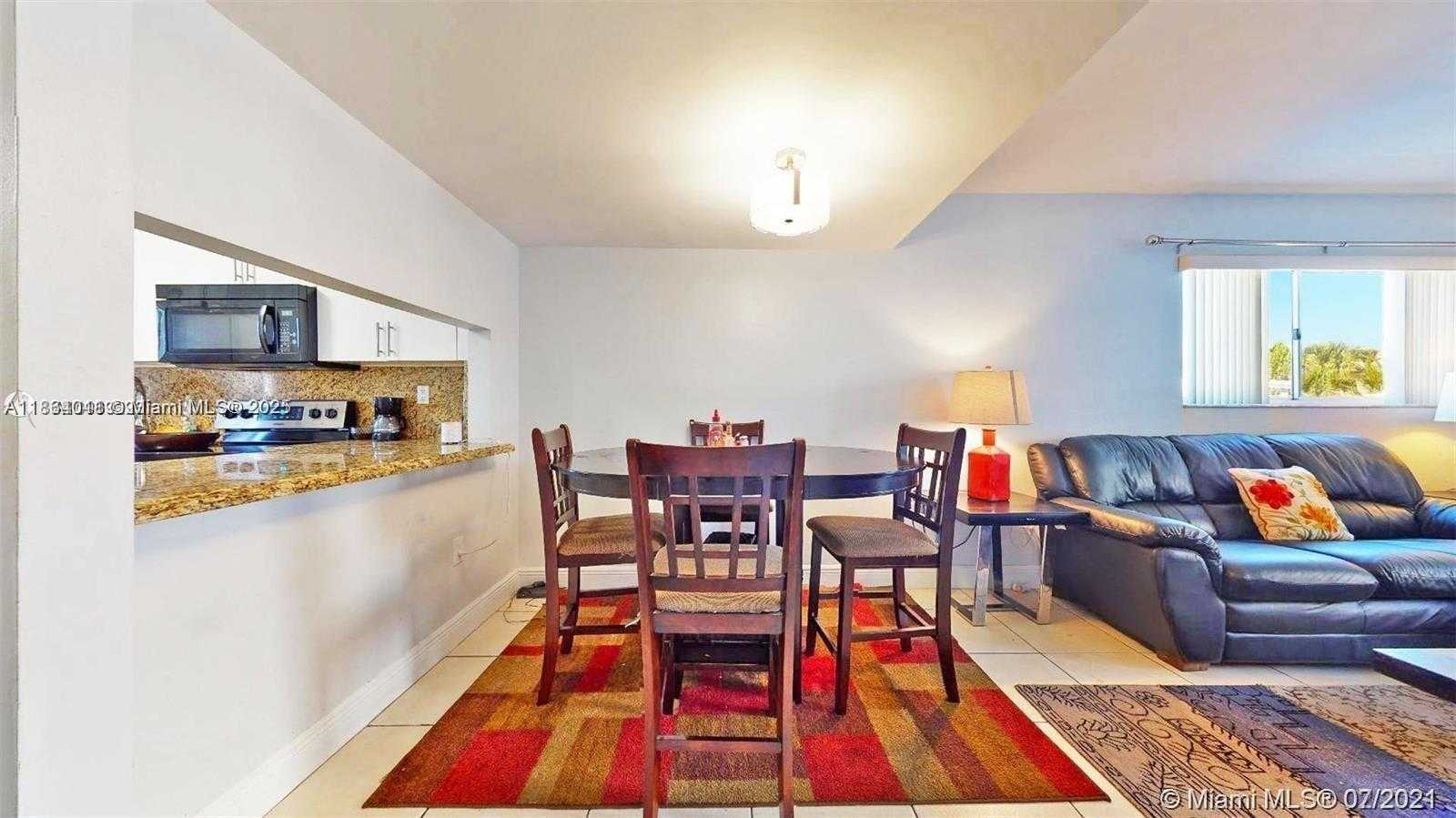 Small Image of 2670 WEST 76TH ST #208, Hialeah Number 3