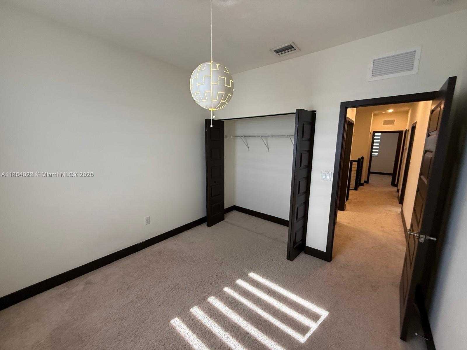 Small Image of 15677 NORTH WEST 91ST CT #15677, Miami Lakes Number 25