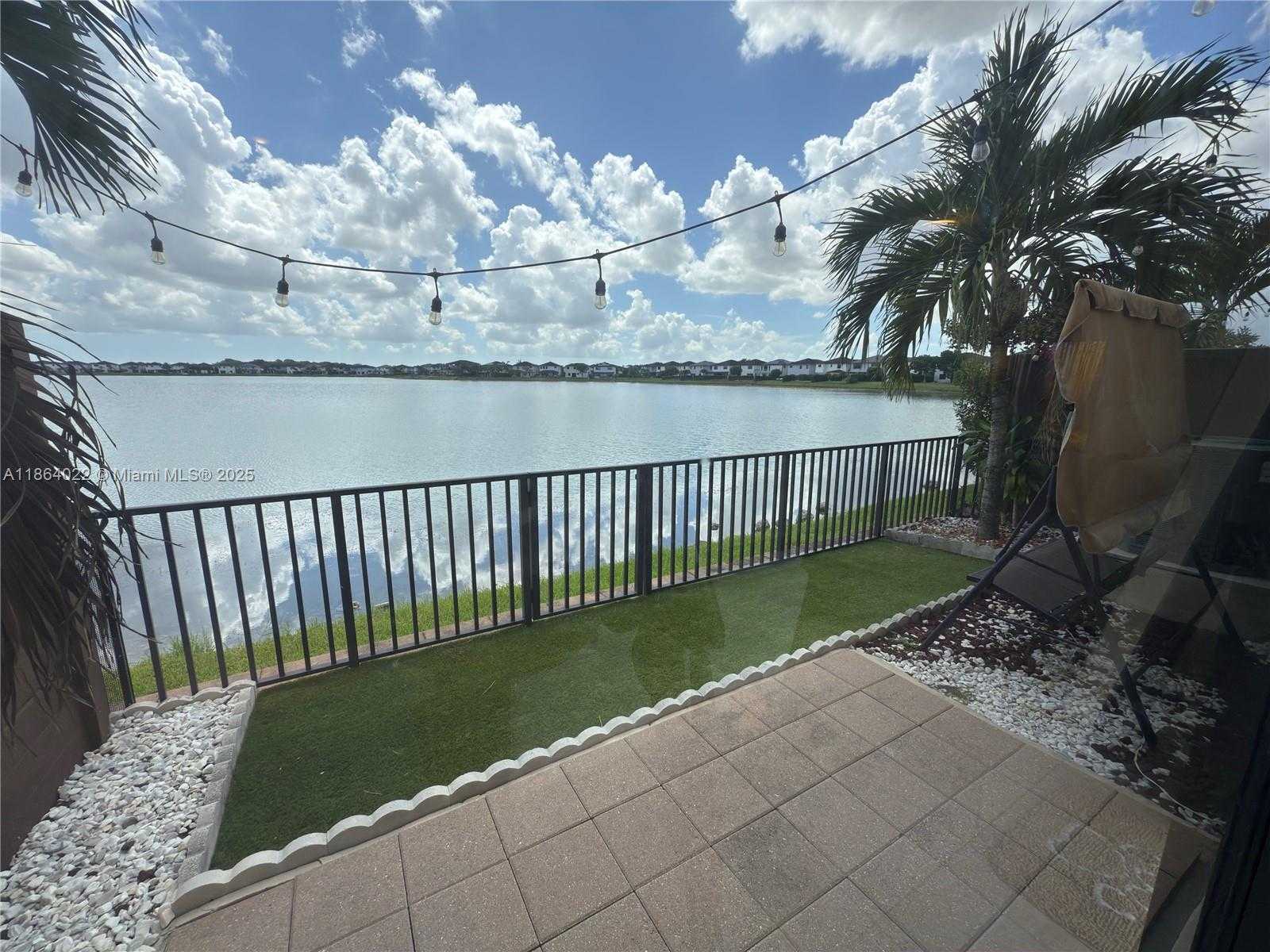 Small Image of 15677 NORTH WEST 91ST CT #15677, Miami Lakes Number 5