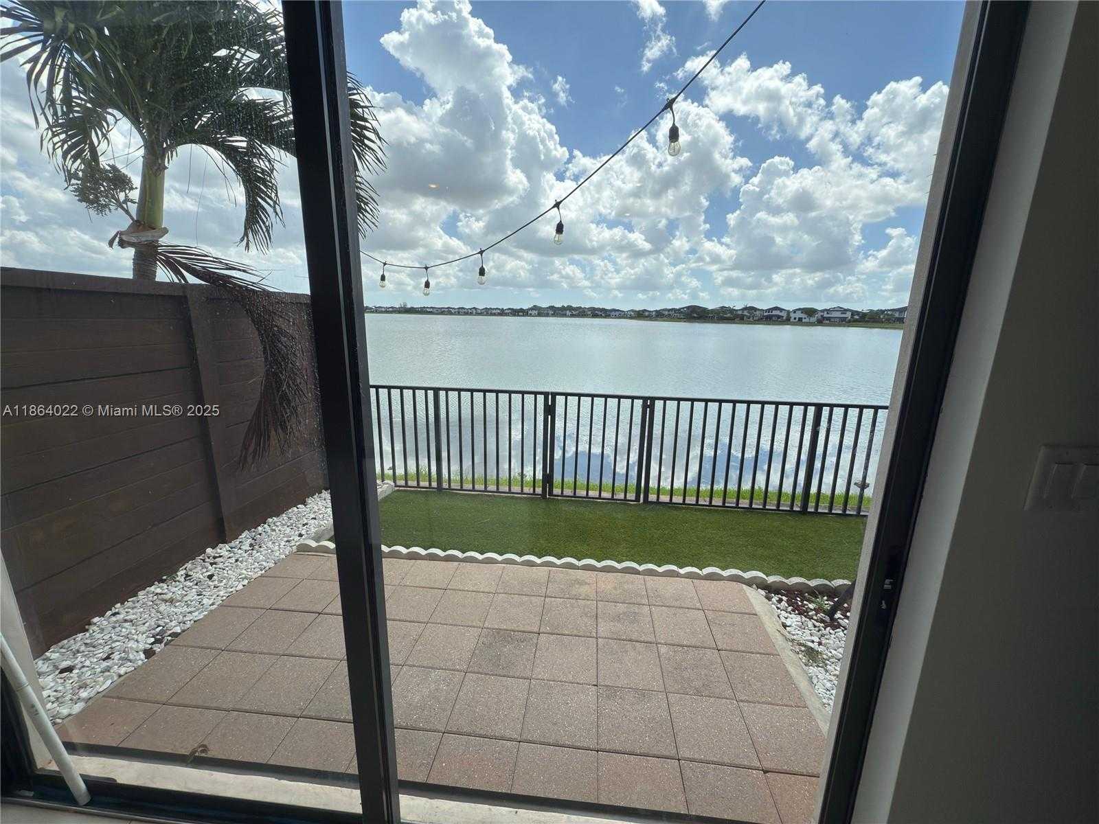 Small Image of 15677 NORTH WEST 91ST CT #15677, Miami Lakes Number 6