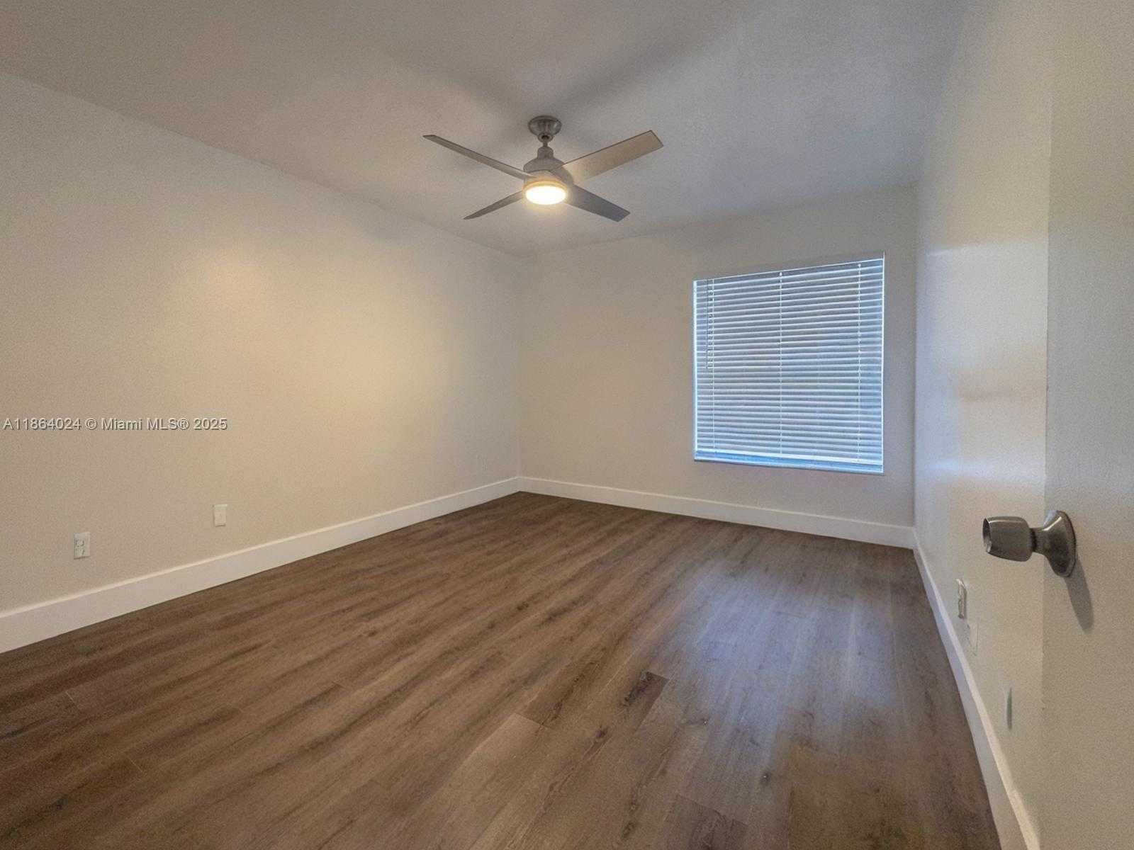 Small Image of 13411 SOUTH WEST 113TH TER, Miami Number 13