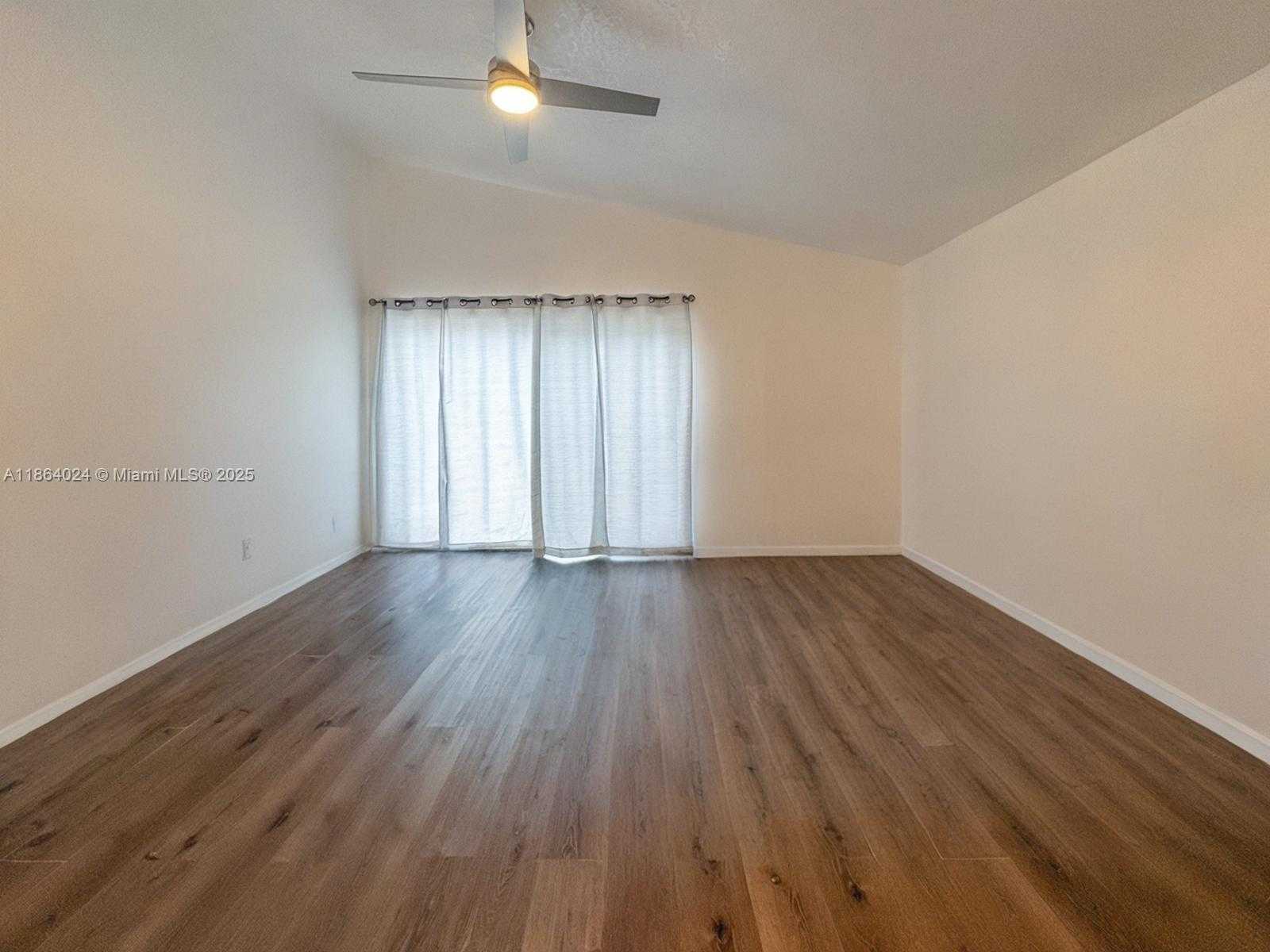 Small Image of 13411 SOUTH WEST 113TH TER, Miami Number 9