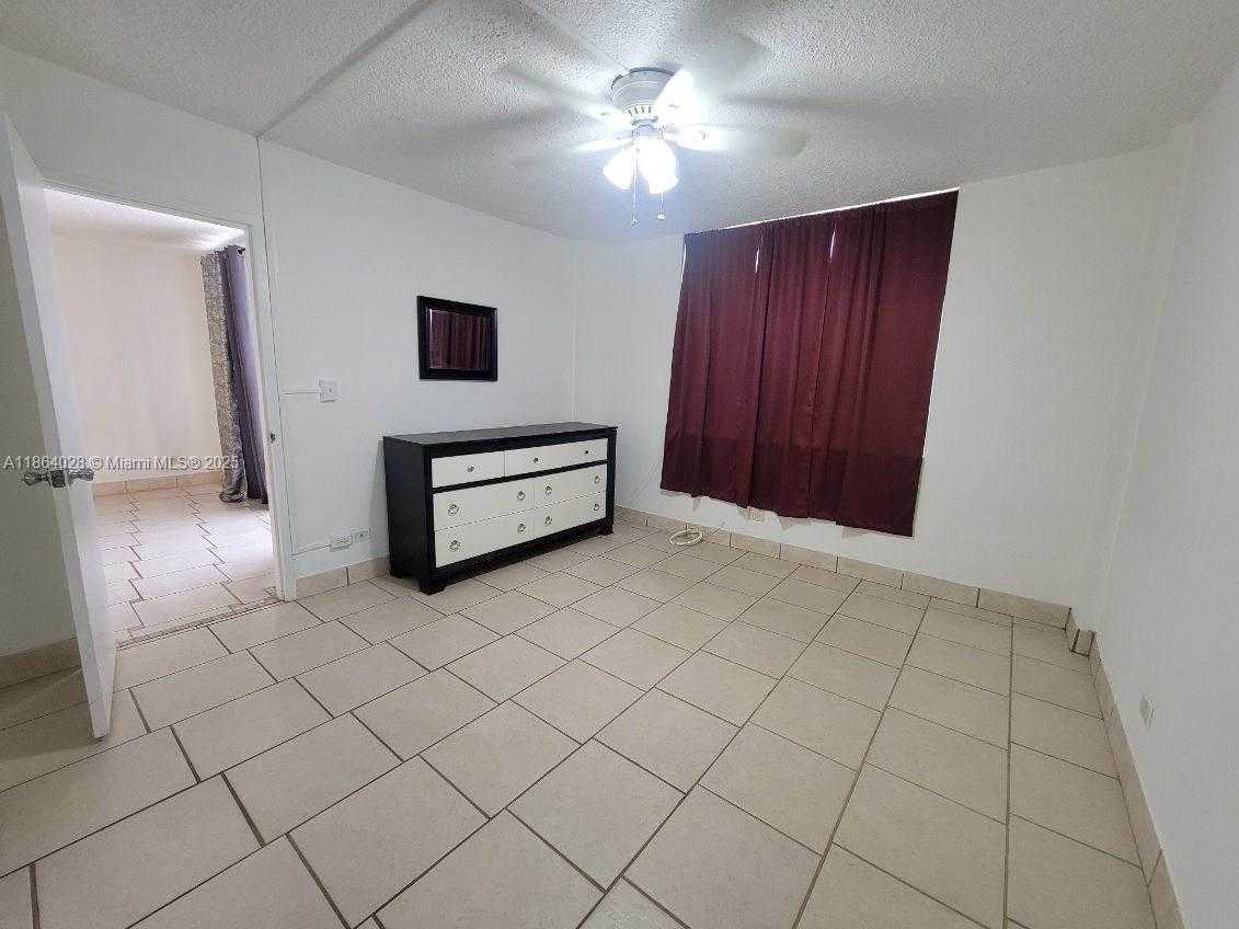 Small Image of 3660 NORTH EAST 166TH ST #105, North Miami Beach Number 4