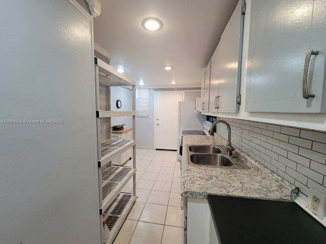 Small Image of 3660 NORTH EAST 166TH ST #105, North Miami Beach Number 6