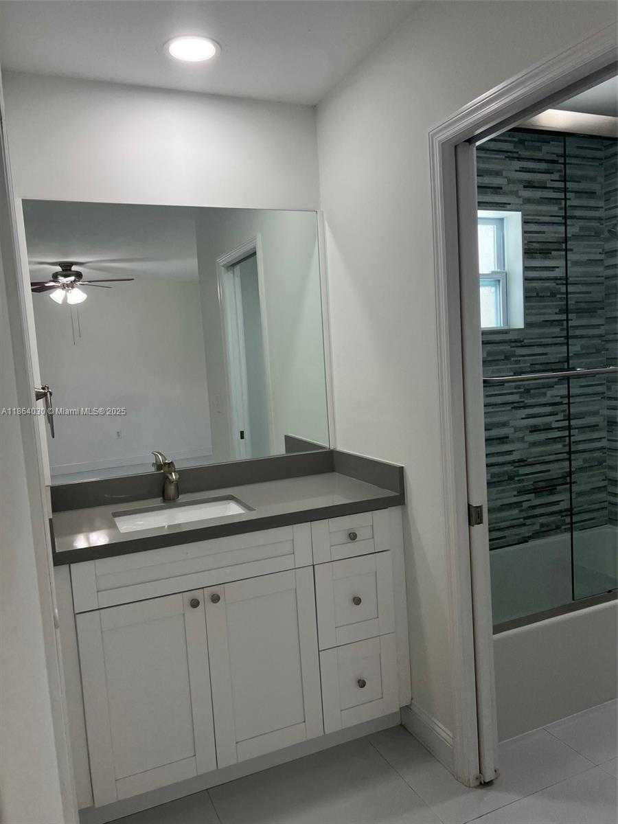 Small Image of 13310 SOUTH WEST 40TH ST, Miami Number 28