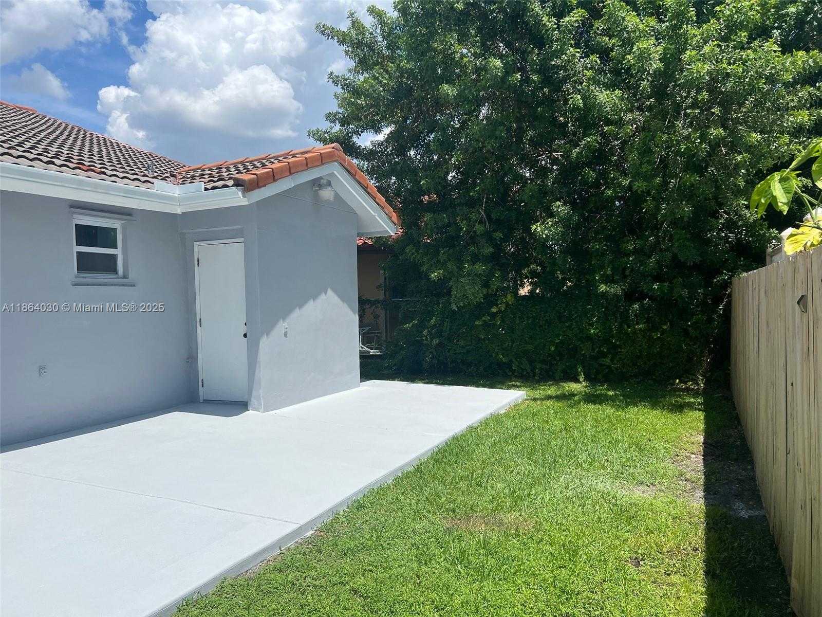 Small Image of 13310 SOUTH WEST 40TH ST, Miami Number 38