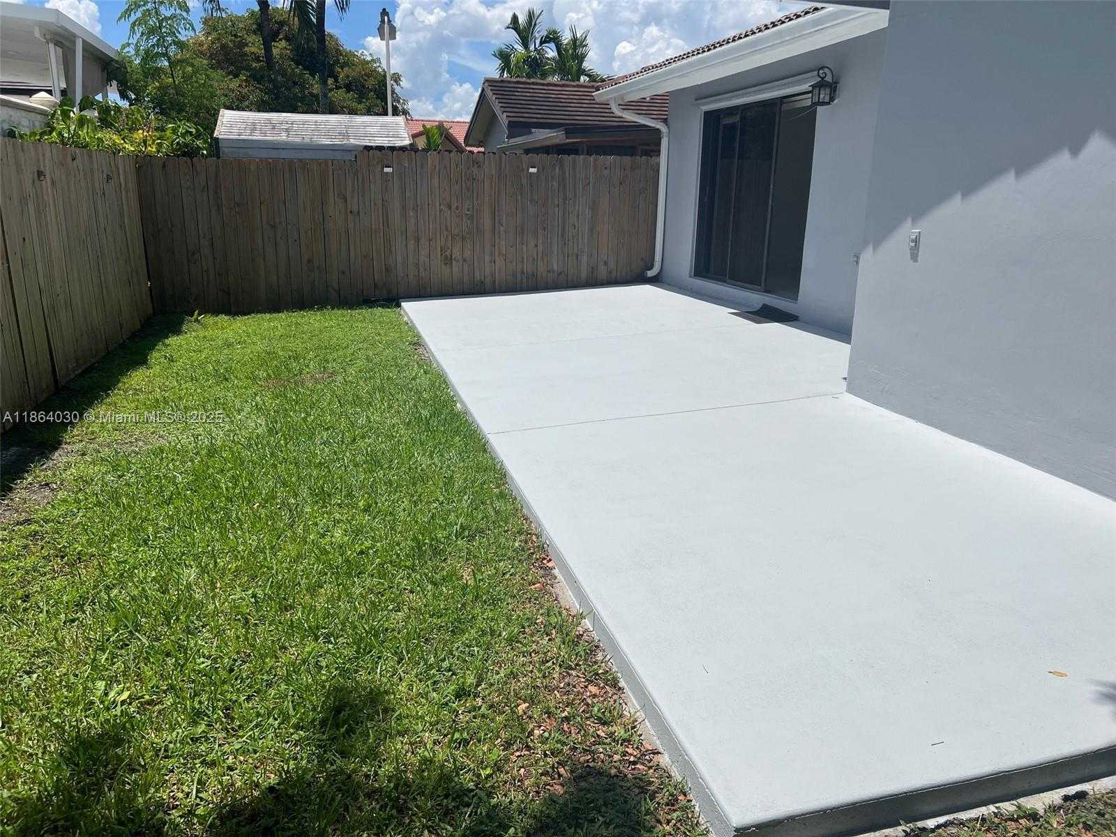 Small Image of 13310 SOUTH WEST 40TH ST, Miami Number 42