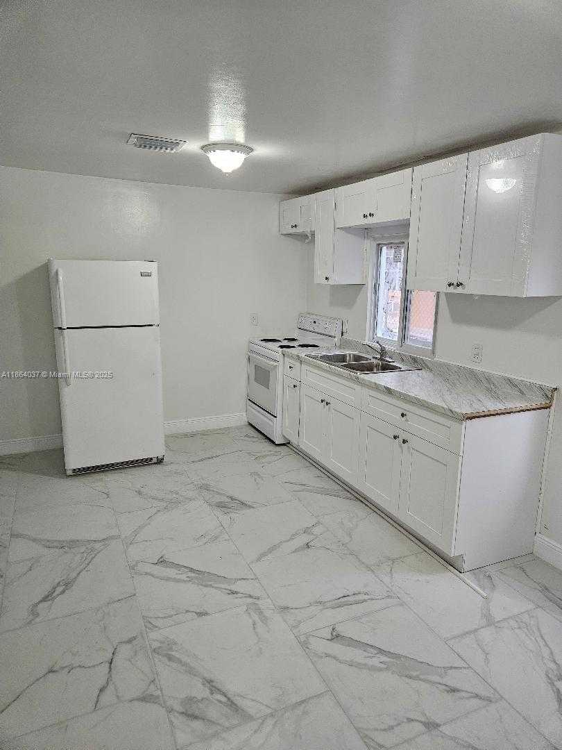 Small Image of 148 NORTH EAST 78TH ST #A, Miami Number 3