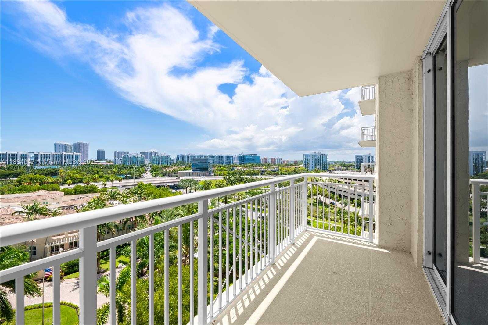 Small Image of 19501 WEST COUNTRY CLUB DR #907, Aventura Number 12