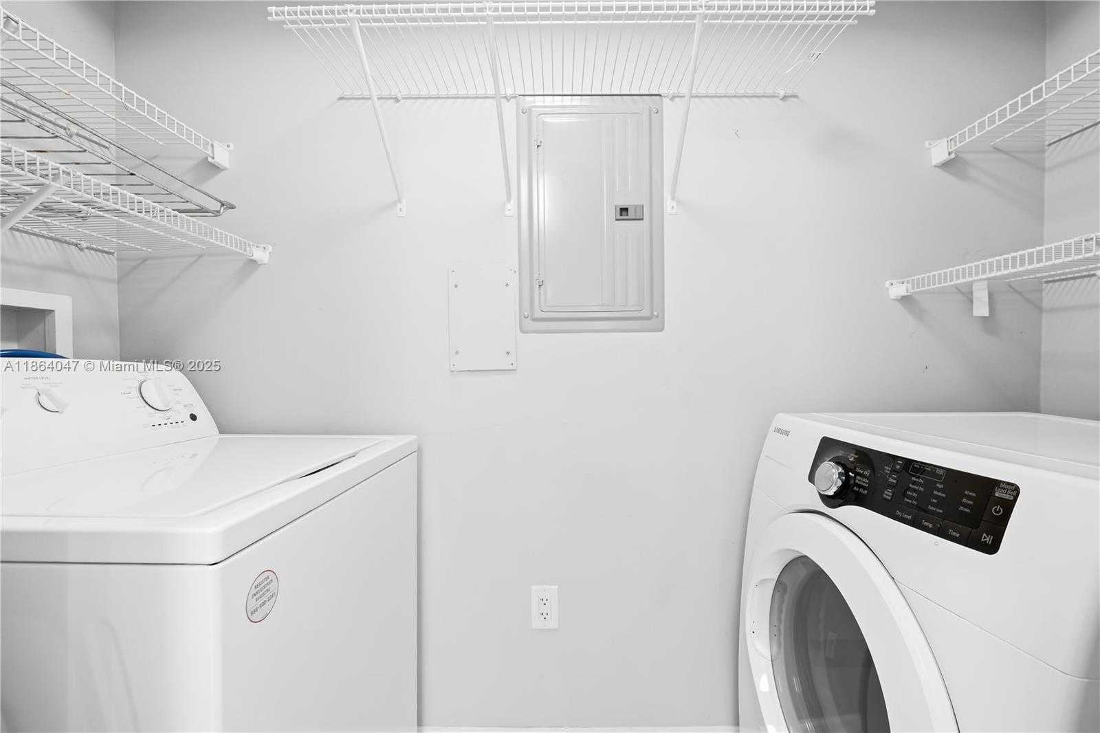 Small Image of 19501 WEST COUNTRY CLUB DR #907, Aventura Number 17