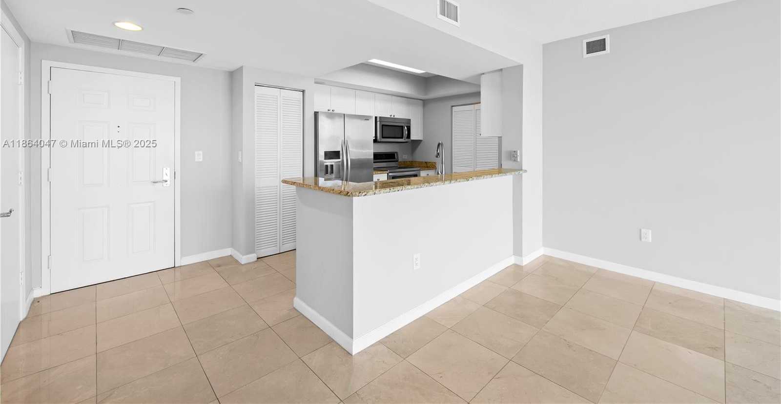 Small Image of 19501 WEST COUNTRY CLUB DR #907, Aventura Number 5