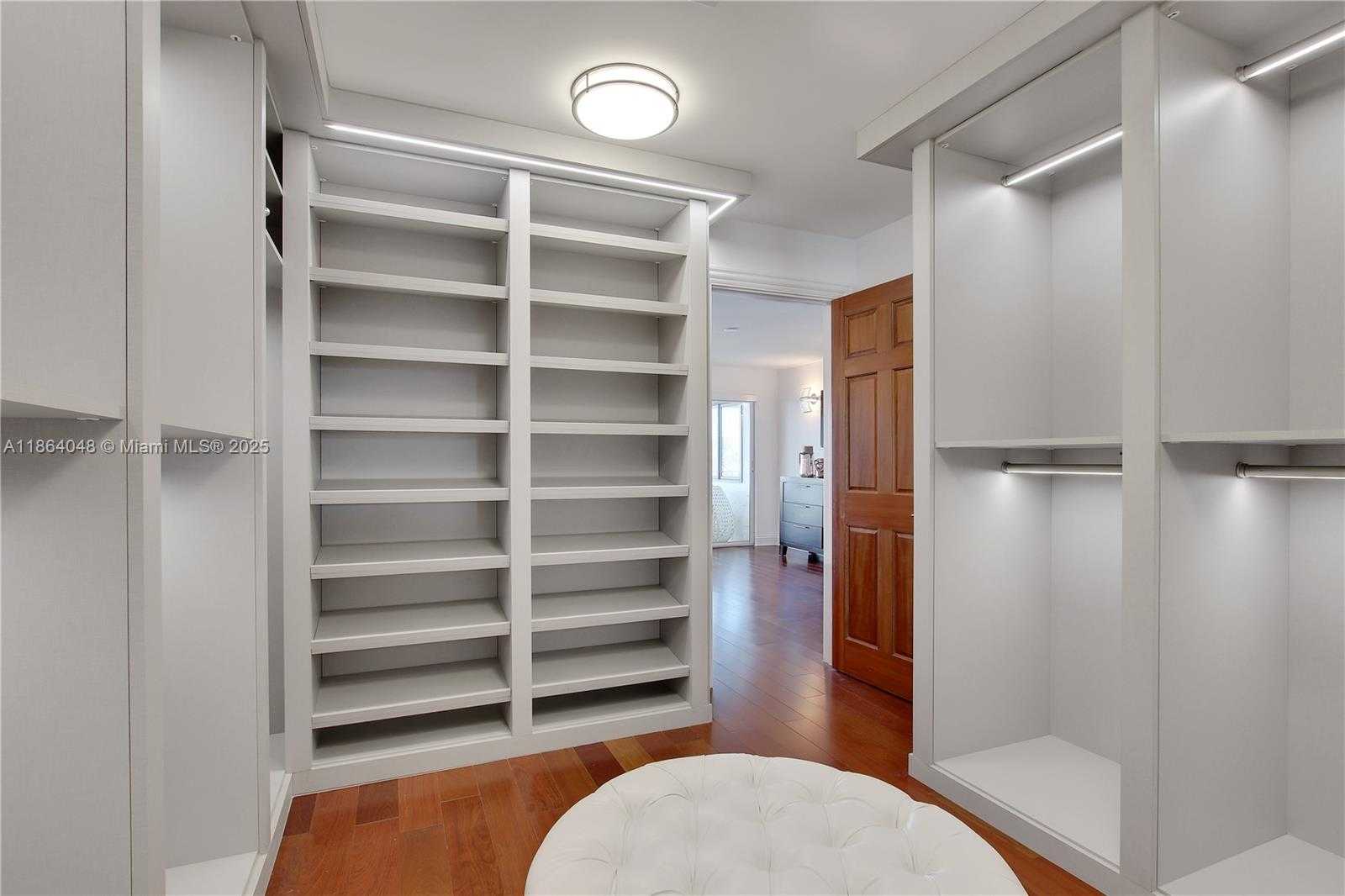 Small Image of 257 NORTH COCONUT LN, Miami Beach Number 17