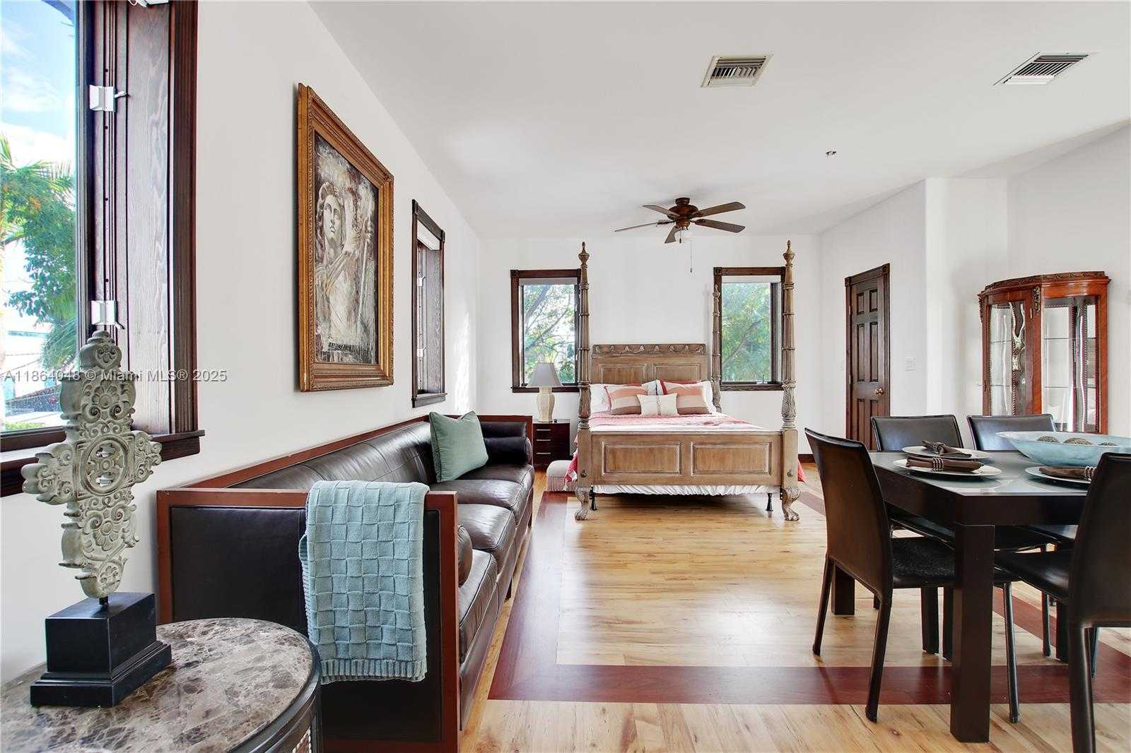 Small Image of 257 NORTH COCONUT LN, Miami Beach Number 24