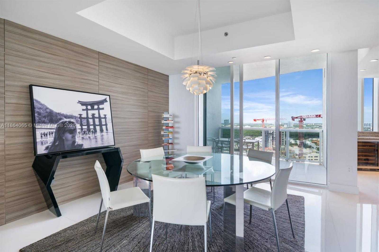 Small Image of 15811 COLLINS #2006, Sunny Isles Beach Number 11