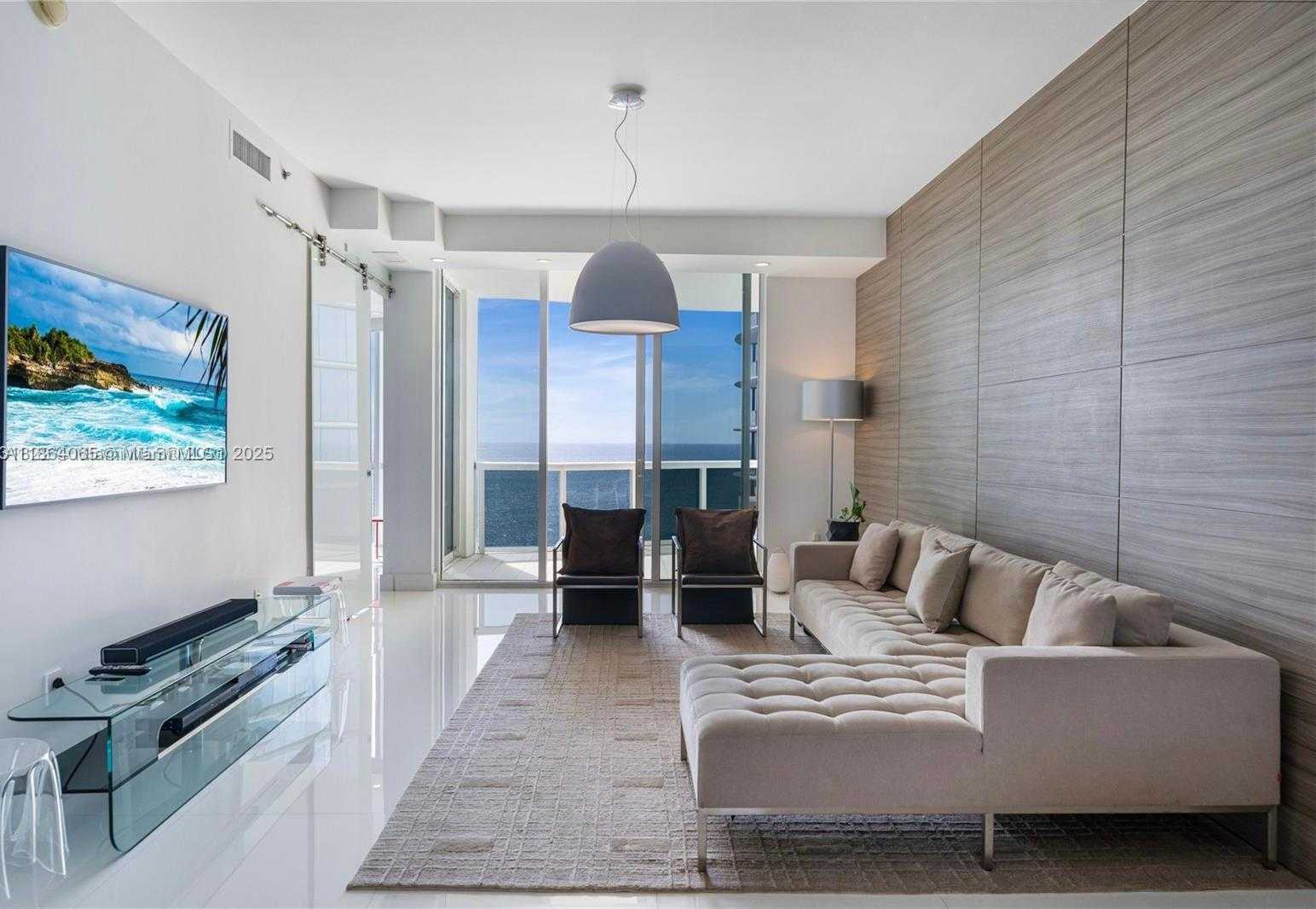 Small Image of 15811 COLLINS #2006, Sunny Isles Beach Number 2