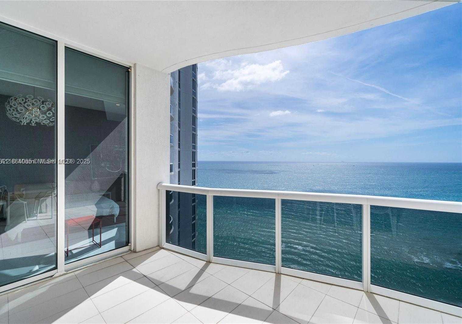Small Image of 15811 COLLINS #2006, Sunny Isles Beach Number 7