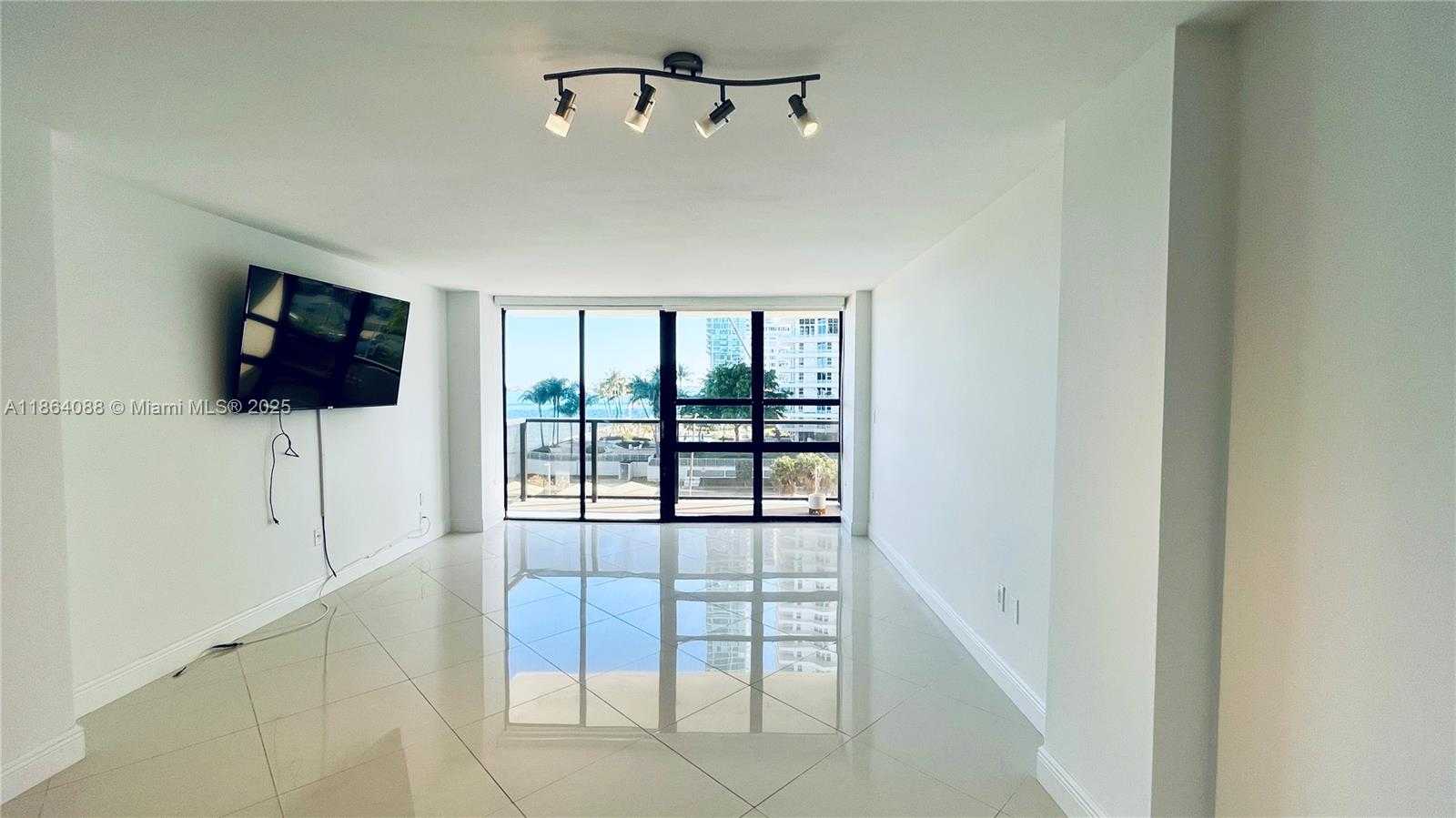 Small Image of 600 NORTH EAST 36TH ST #420, Miami Number 10