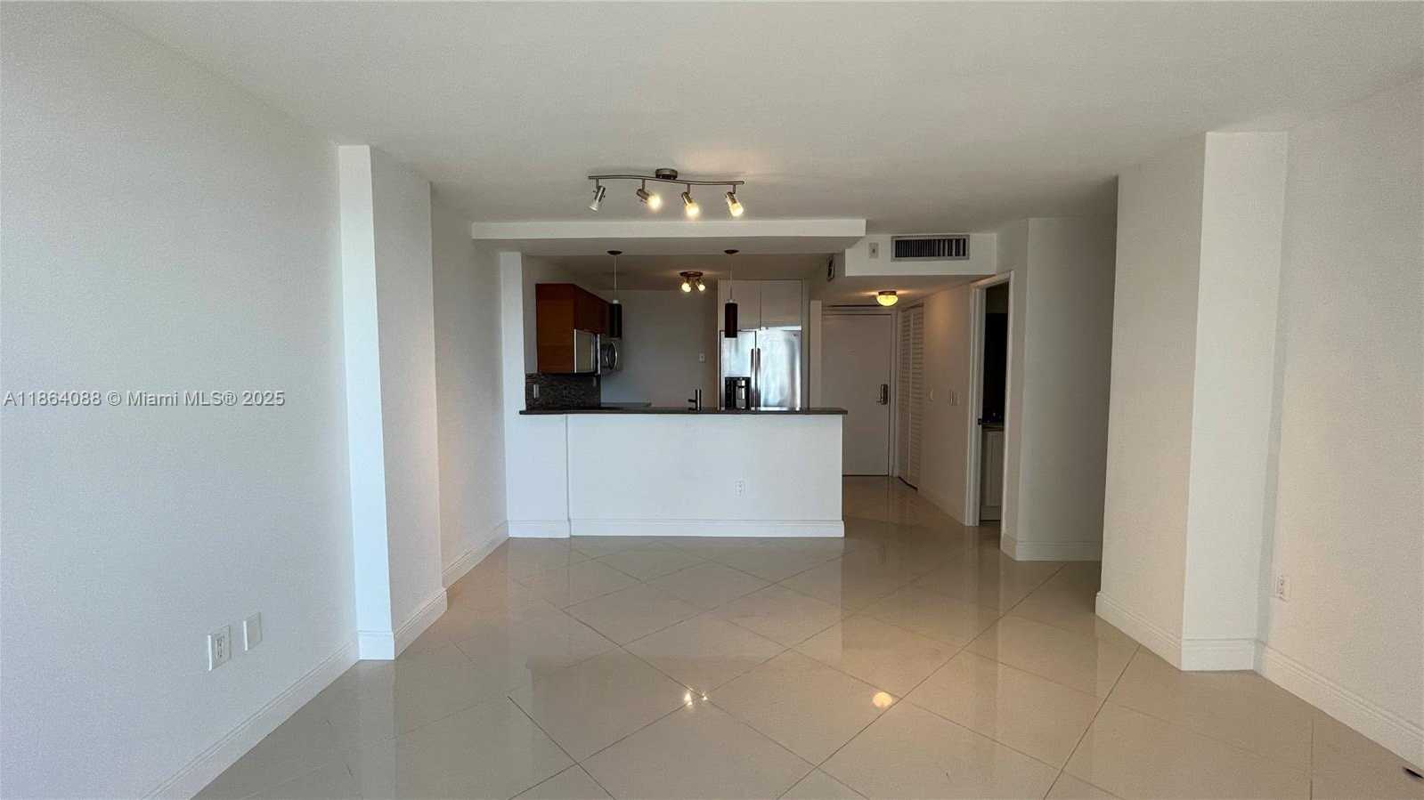 Small Image of 600 NORTH EAST 36TH ST #420, Miami Number 4