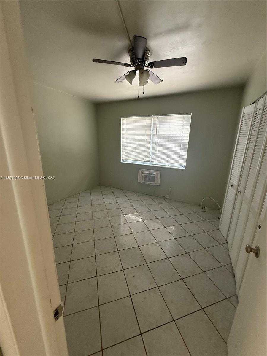Small Image of 6856 ABBOTT AVE #6, Miami Beach Number 8