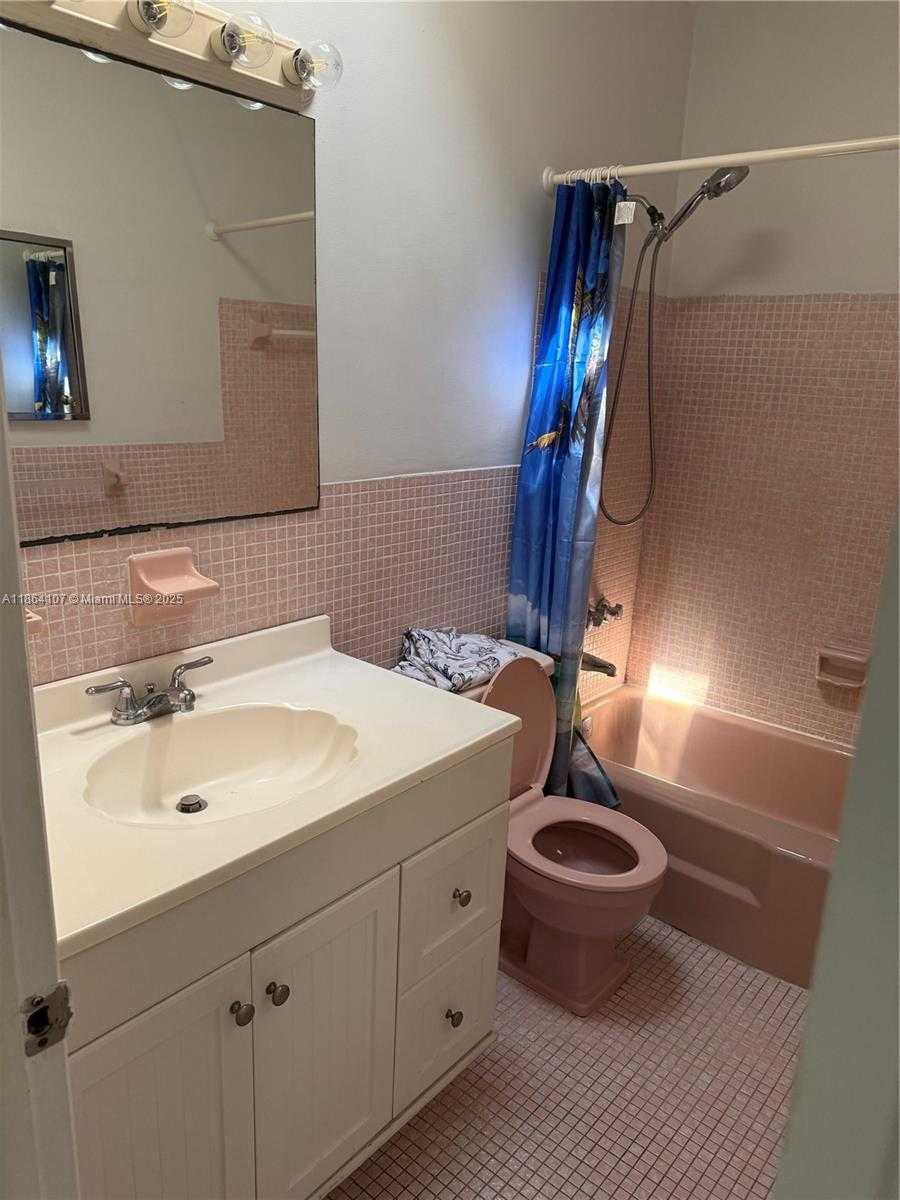 Small Image of 6856 ABBOTT AVE #6, Miami Beach Number 9