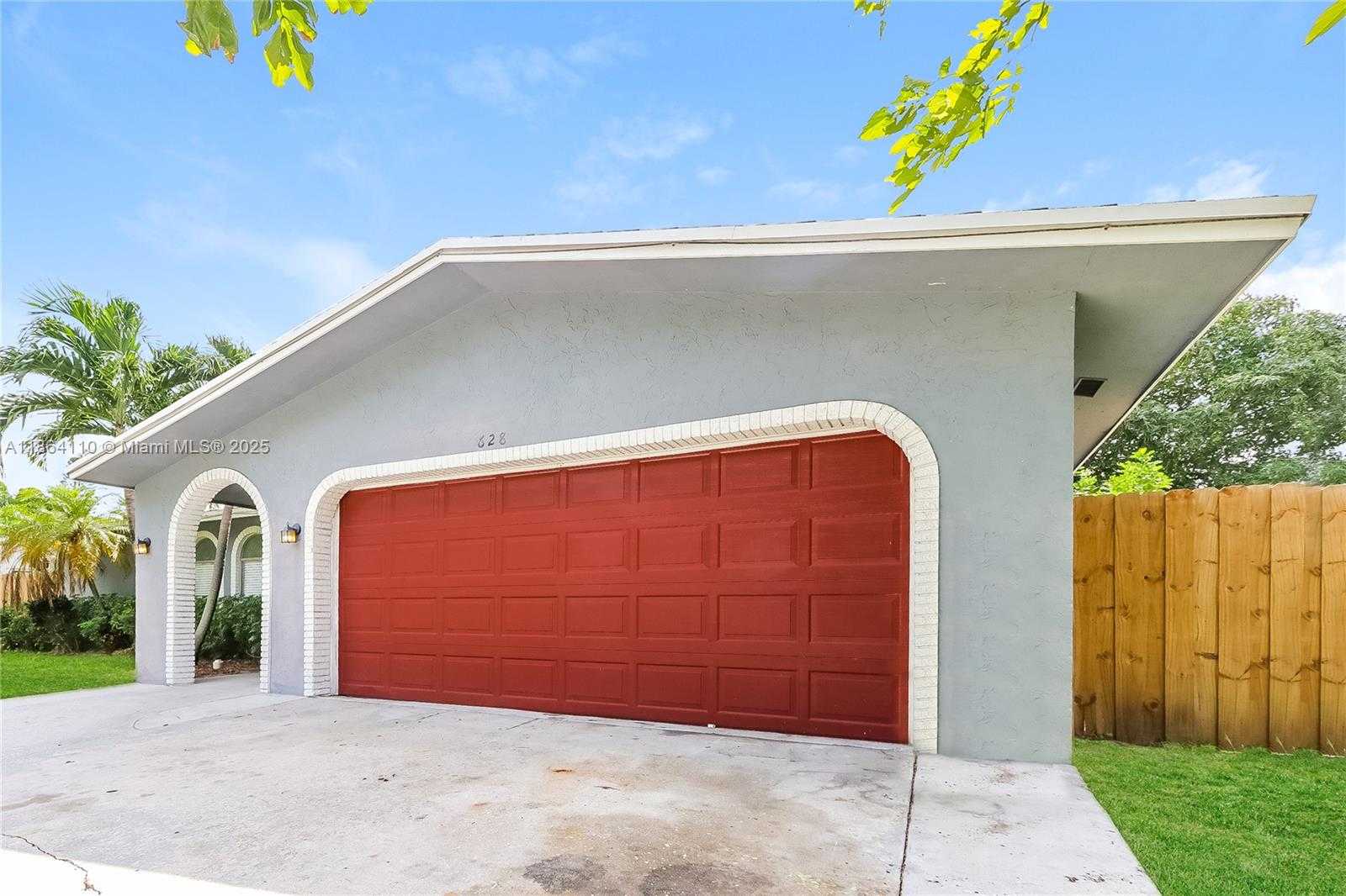 Small Image of 628 SOUTH WEST 18TH AVE, Boca Raton Number 2