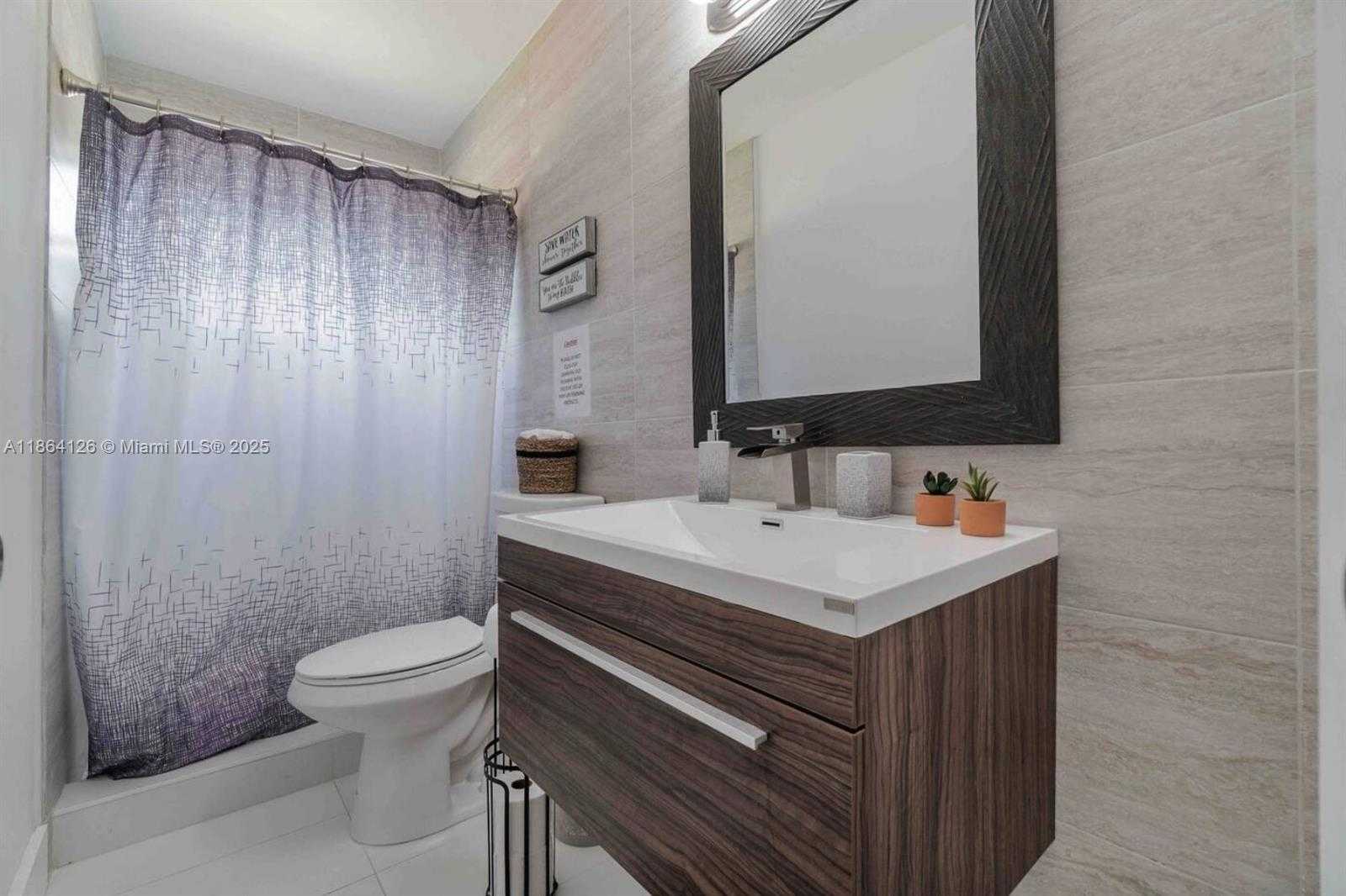 Small Image of 1361 NORTH EAST 118TH ST, Miami Number 8