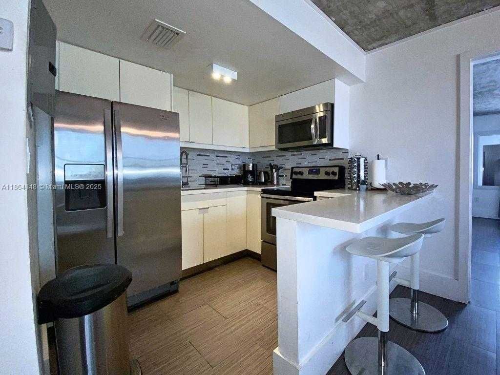 Small Image of 753 MICHIGAN AVE #2E, Miami Beach Number 5