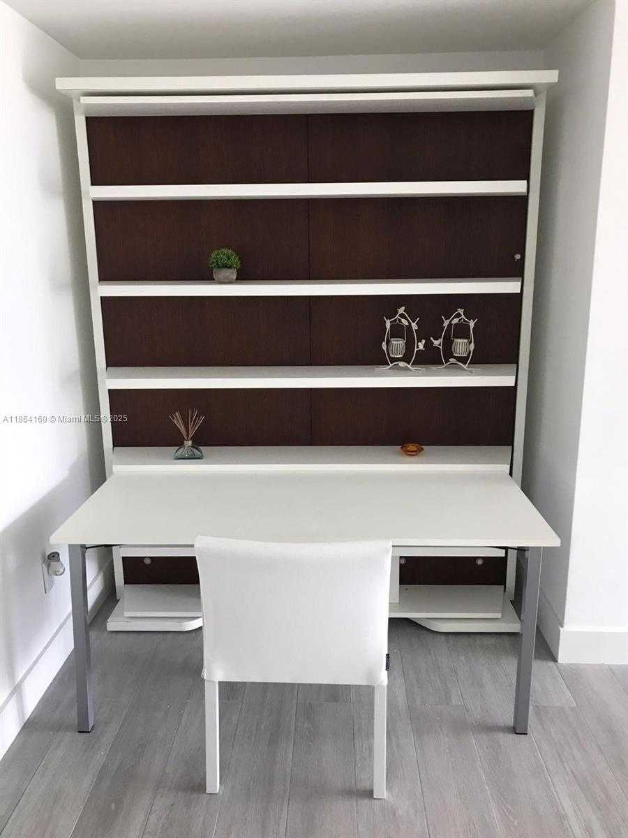 Small Image of 2900 NORTH EAST 7TH AVE #1008, Miami Number 17