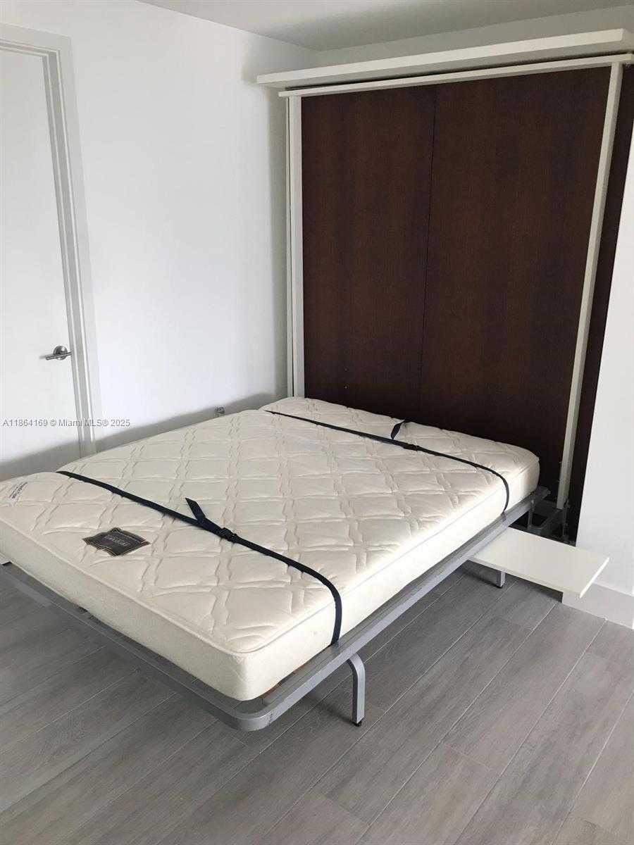 Small Image of 2900 NORTH EAST 7TH AVE #1008, Miami Number 18