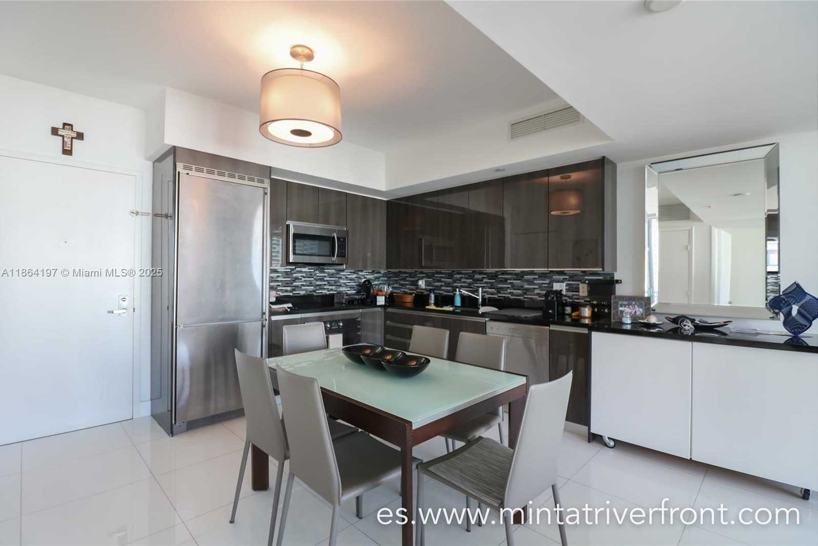 Small Image of 92 SOUTH WEST 3RD ST #1712, Miami Number 2