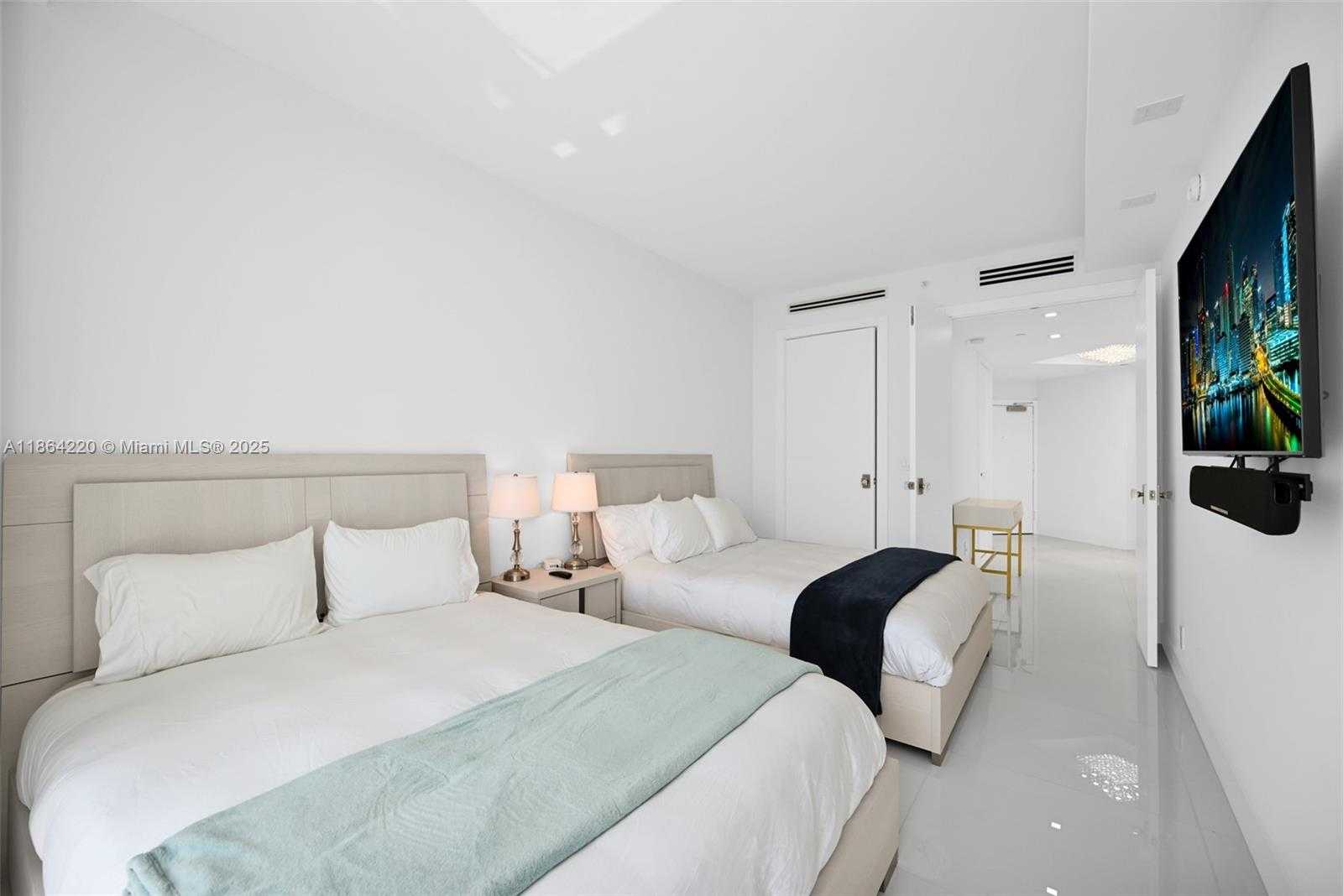 Small Image of 16485 COLLINS AVE #PH36C, Sunny Isles Beach Number 19