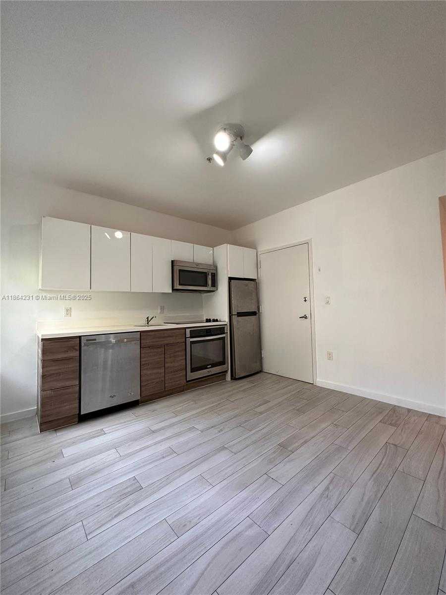 Small Image of 1450 MERIDIAN AVE #103, Miami Beach Number 2
