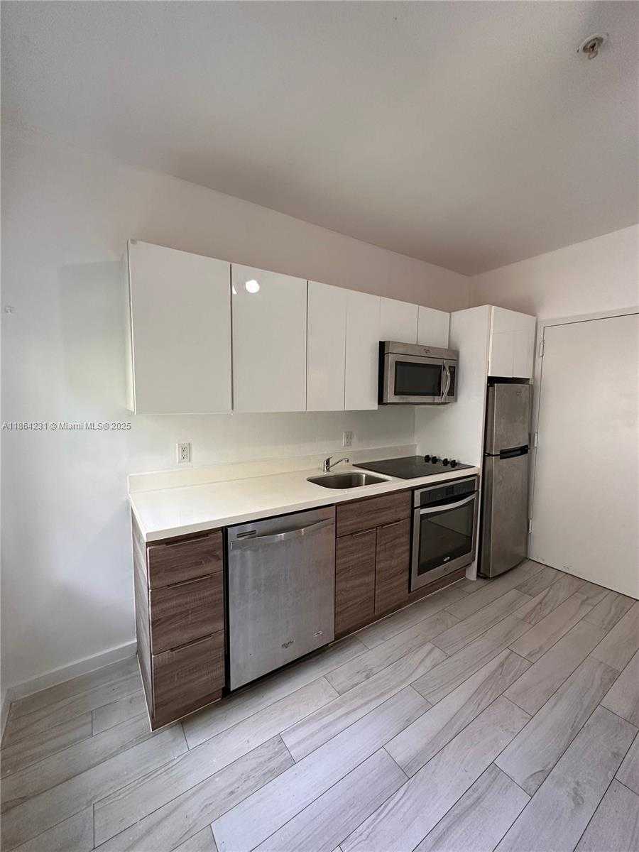 Small Image of 1450 MERIDIAN AVE #103, Miami Beach Number 3