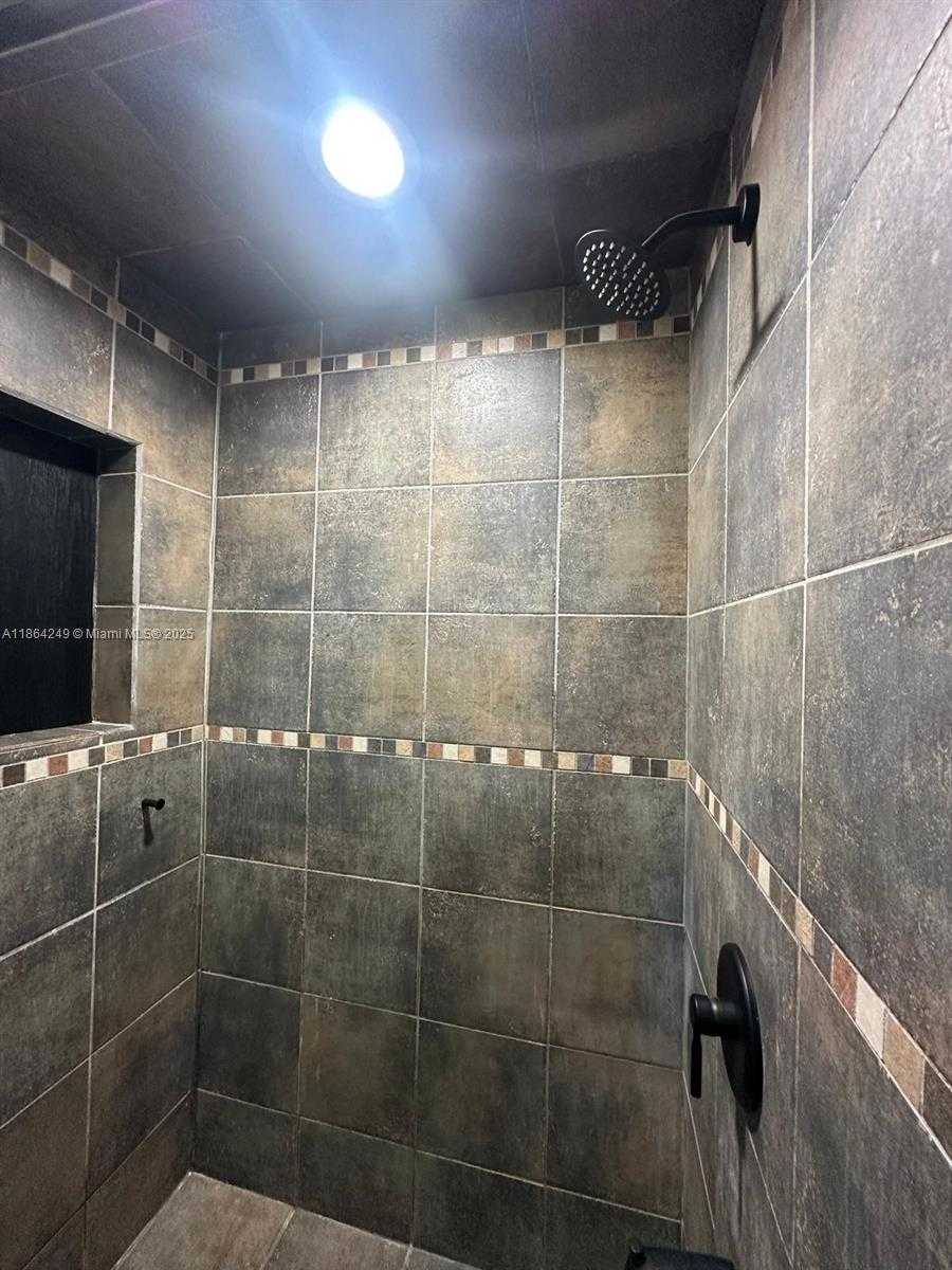Small Image of 1185 NORTH WEST 125TH ST #B, North Miami Number 16