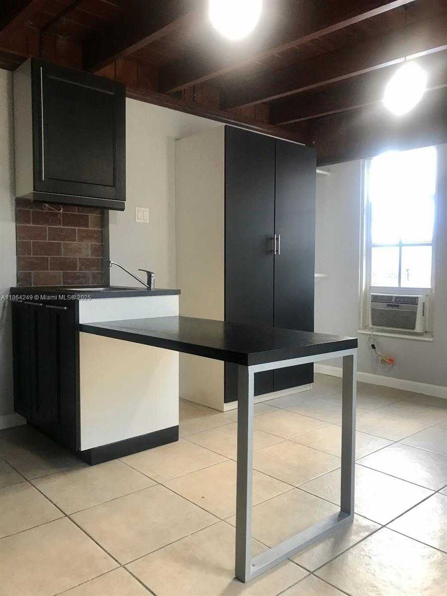Small Image of 1185 NORTH WEST 125TH ST #B, North Miami Number 3