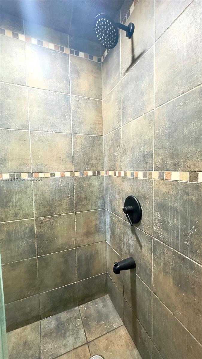 Small Image of 1185 NORTH WEST 125TH ST #B, North Miami Number 7