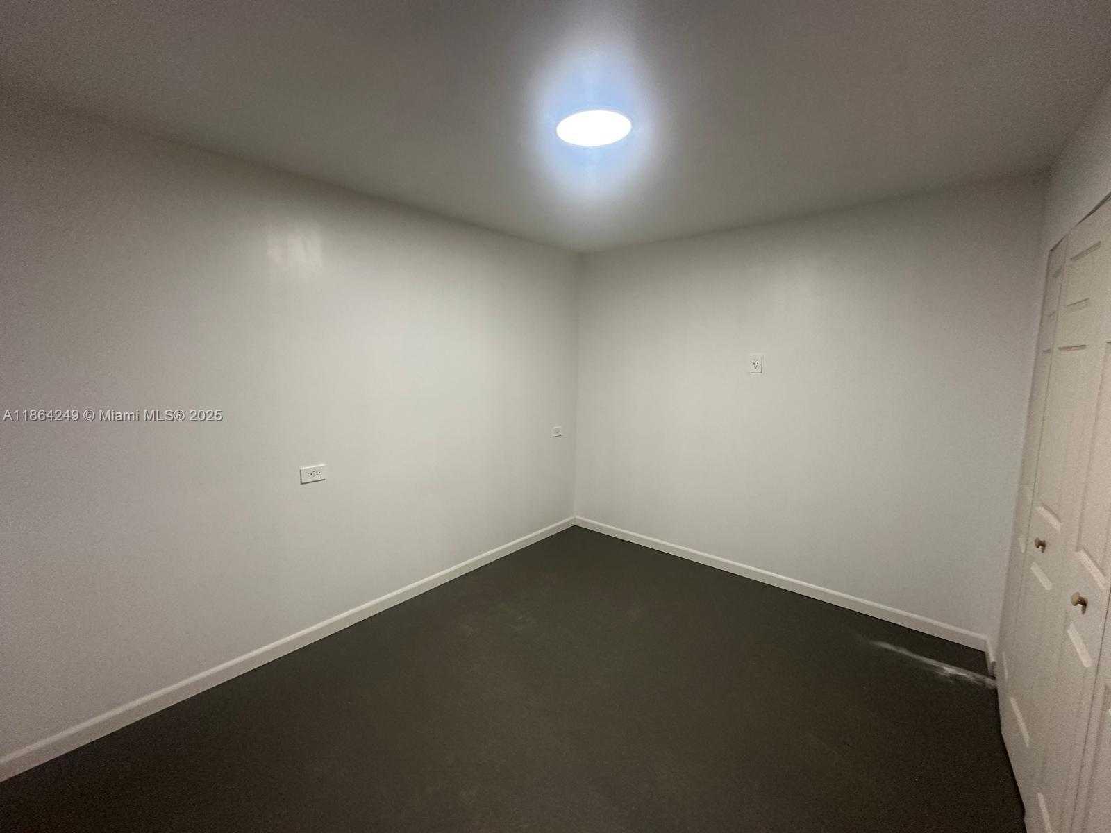 Small Image of 1185 NORTH WEST 125TH ST #B, North Miami Number 9
