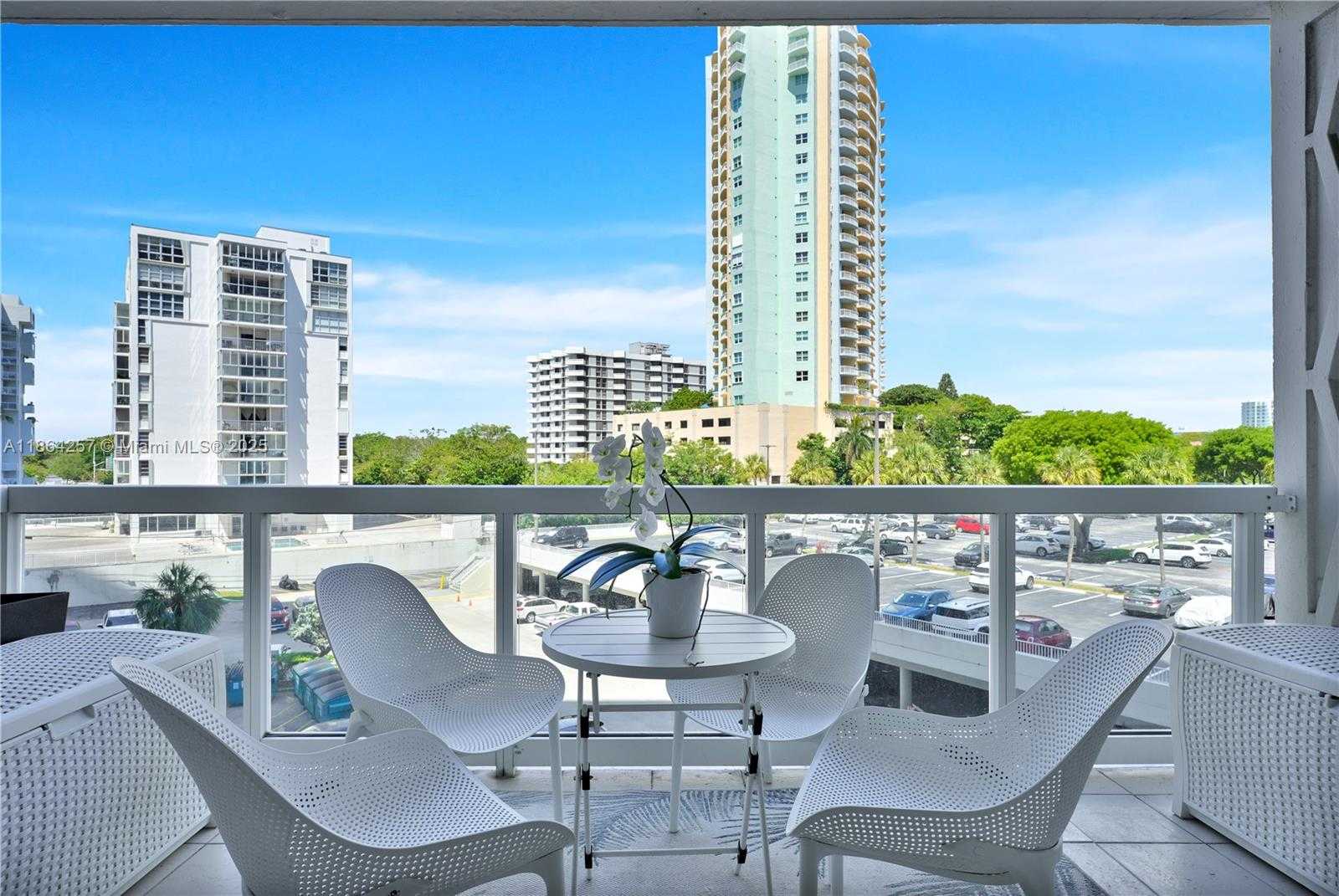 Small Image of 2451 BRICKELL AVE #4L, Miami Number 10