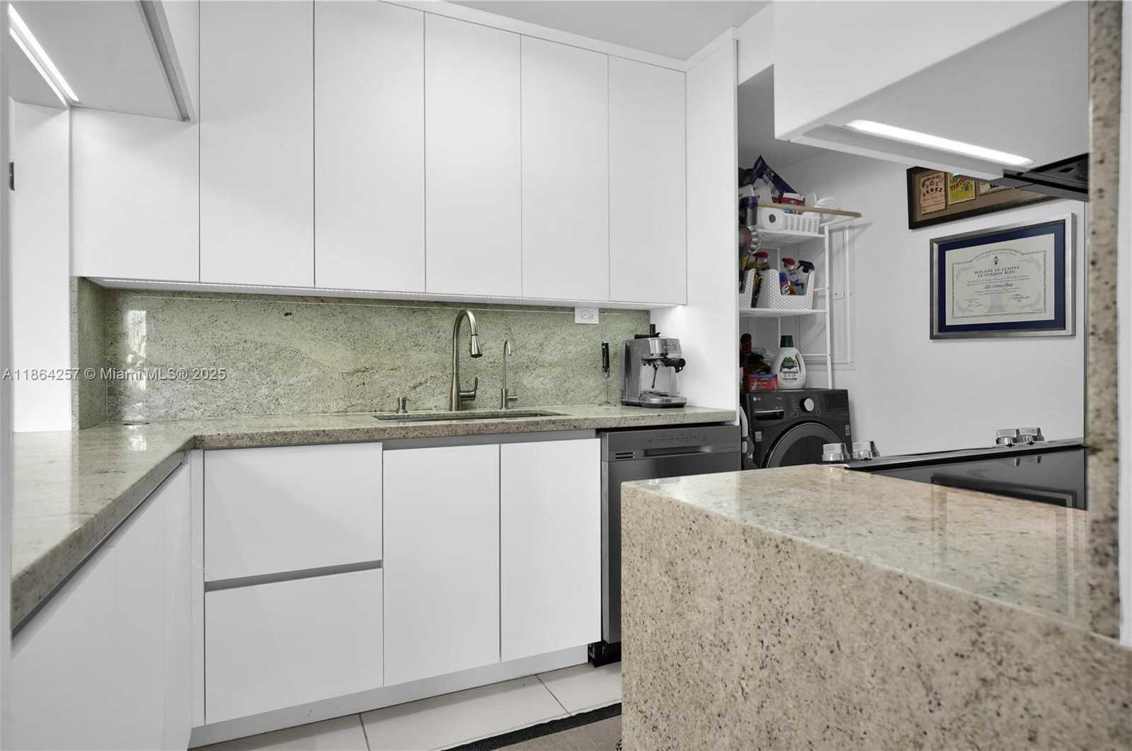 Small Image of 2451 BRICKELL AVE #4L, Miami Number 11