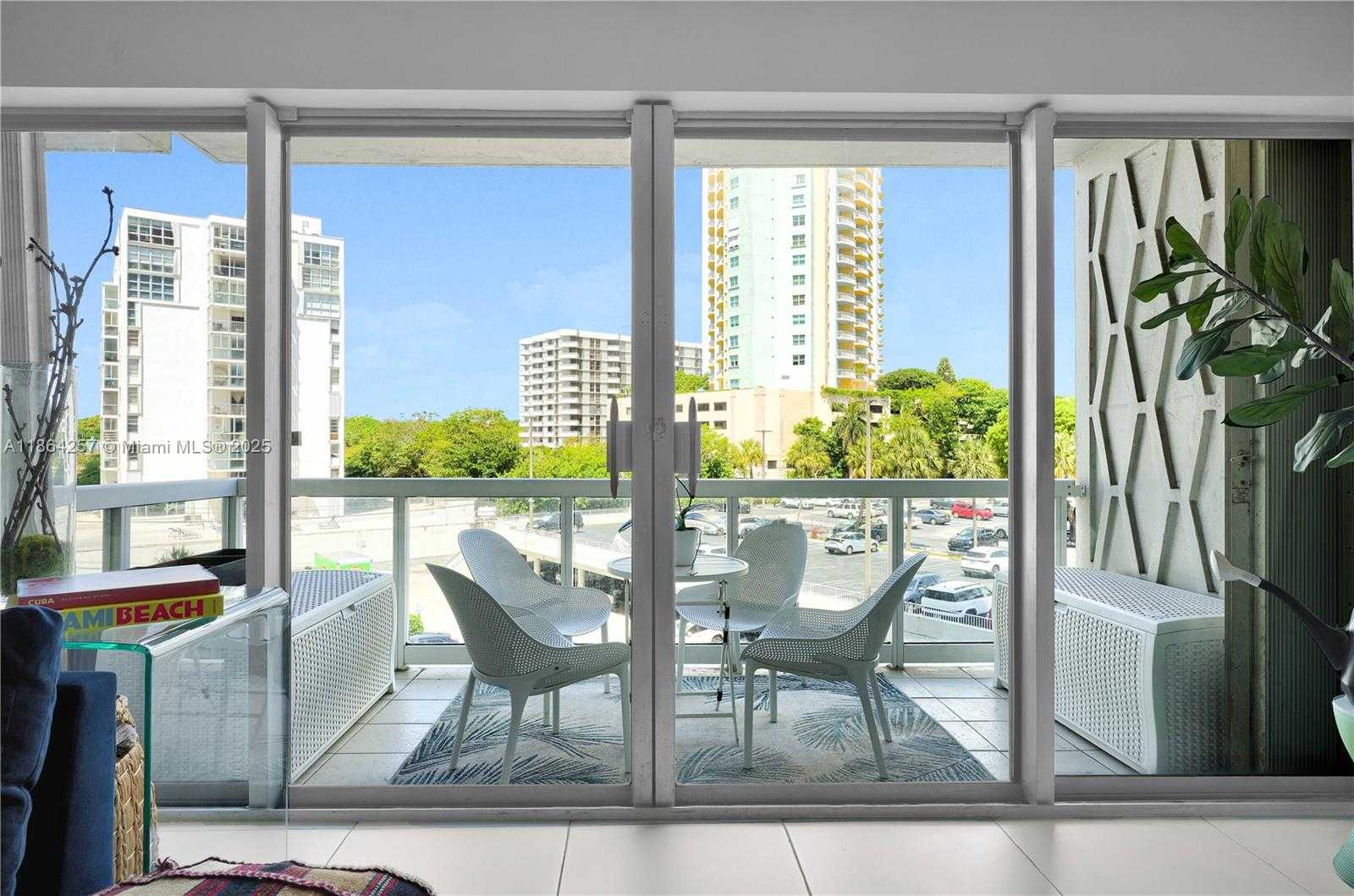 Small Image of 2451 BRICKELL AVE #4L, Miami Number 9