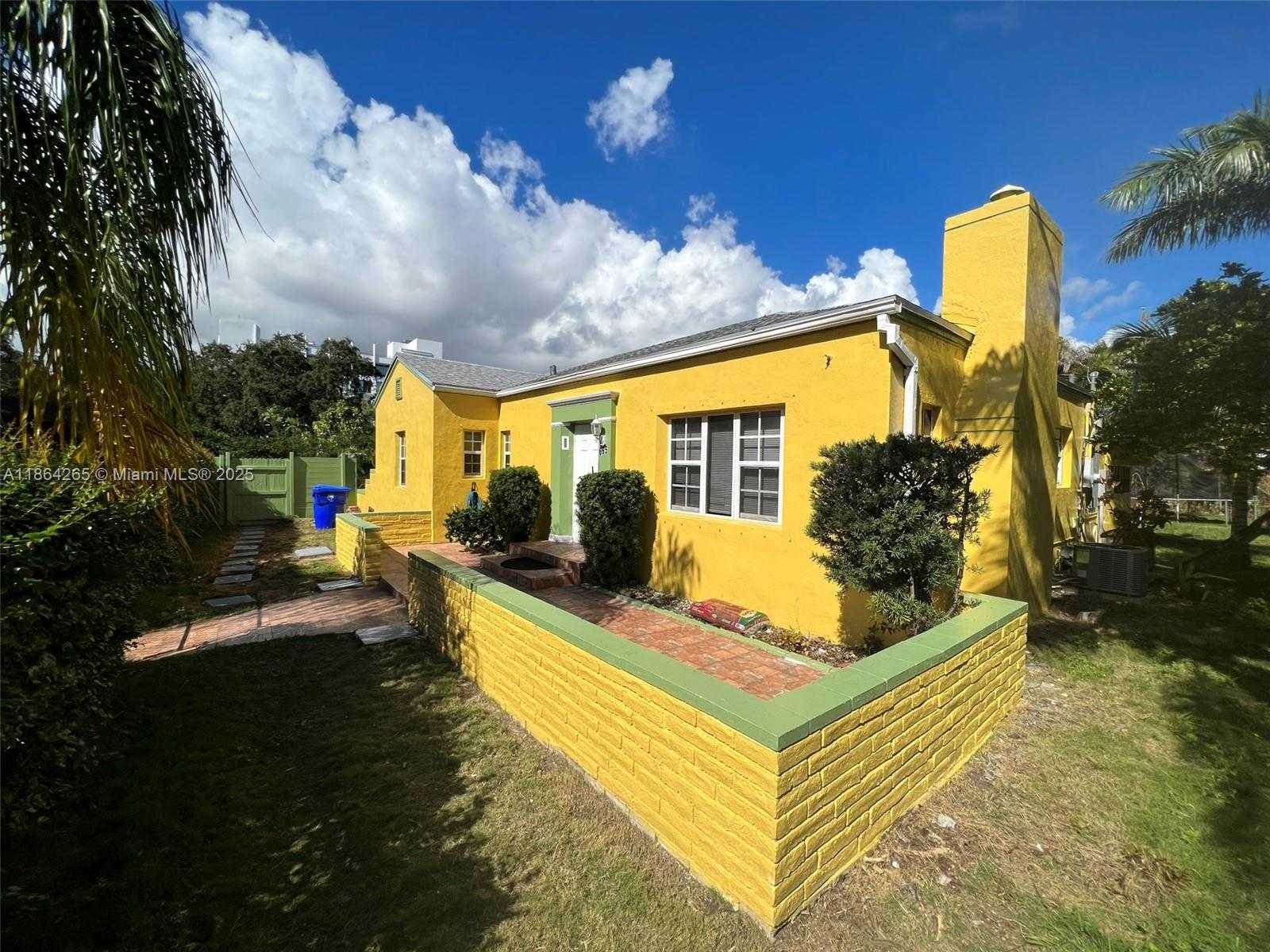 Small Image of 695 NORTH EAST 81ST ST #1, Miami Number 20