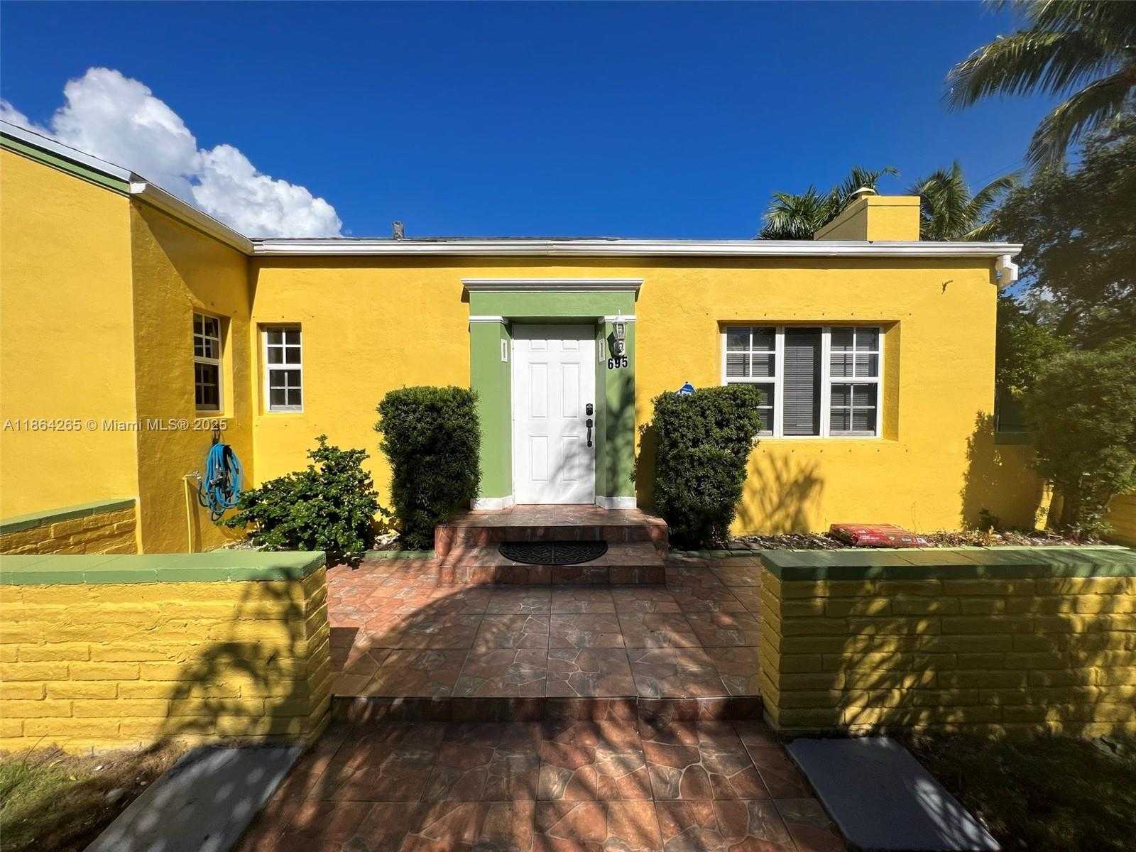Small Image of 695 NORTH EAST 81ST ST #1, Miami Number 24